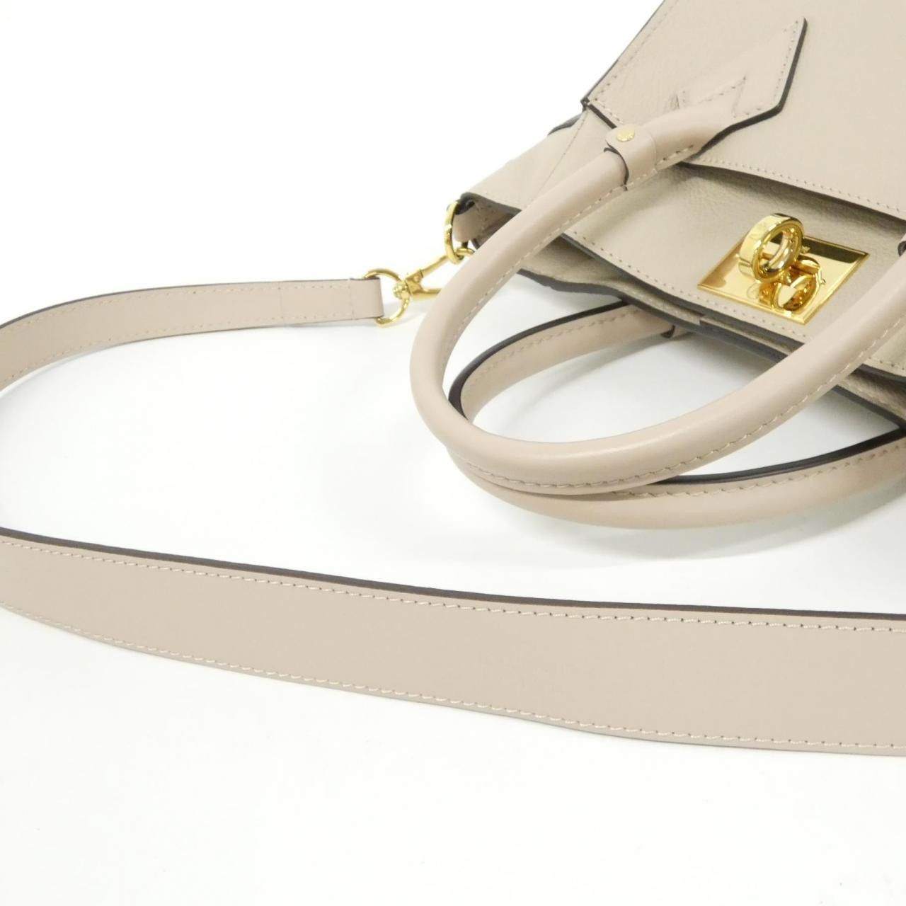 Louis Vuitton Louis Vuitton Louis Vuitton On My Side Calf Shoulder Bag Textile Shoulder Bag M57729 DUTY FREE for USA Size ONE SIZE - 5 Thumbnail