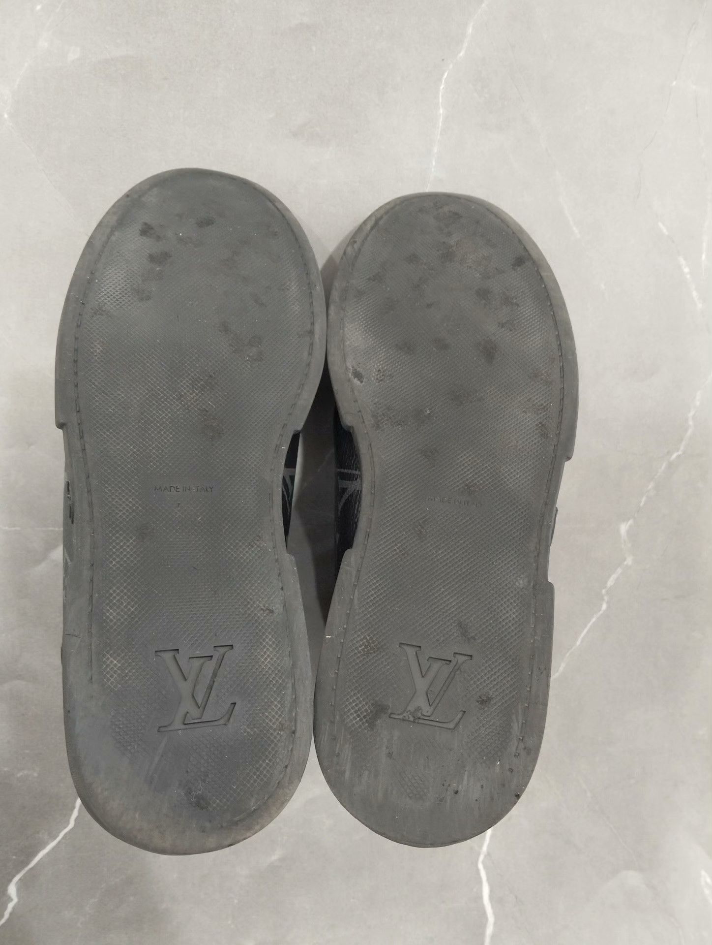 Louis Vuitton Louis Vuitton Hitop Sneakers 39 Men Size US 6.5 / EU 39-40 - 5 Thumbnail