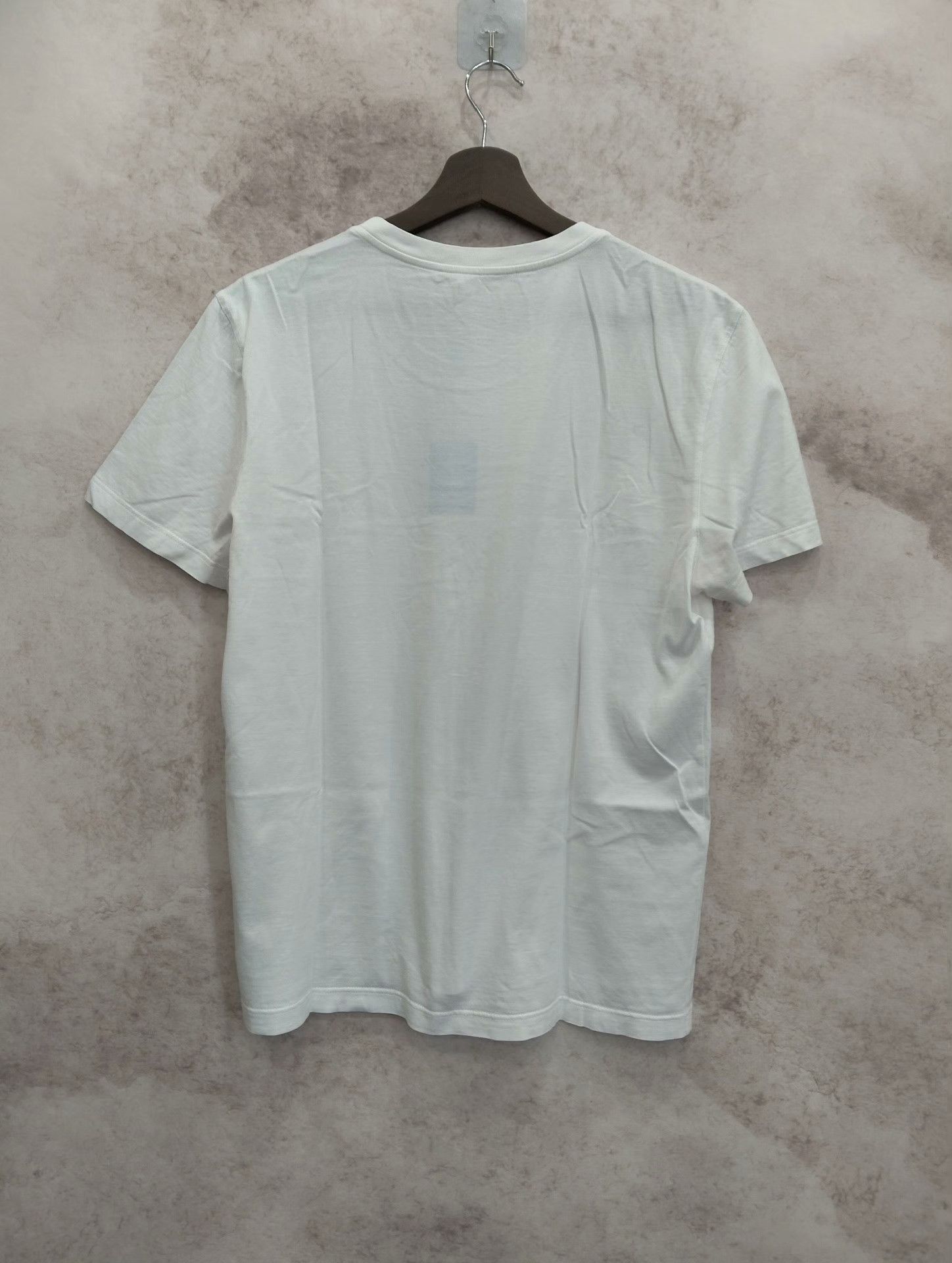 Louis Vuitton Louis Vuitton T-Shirt M Men Size US M / EU 48-50 / 2 - 2 Thumbnail