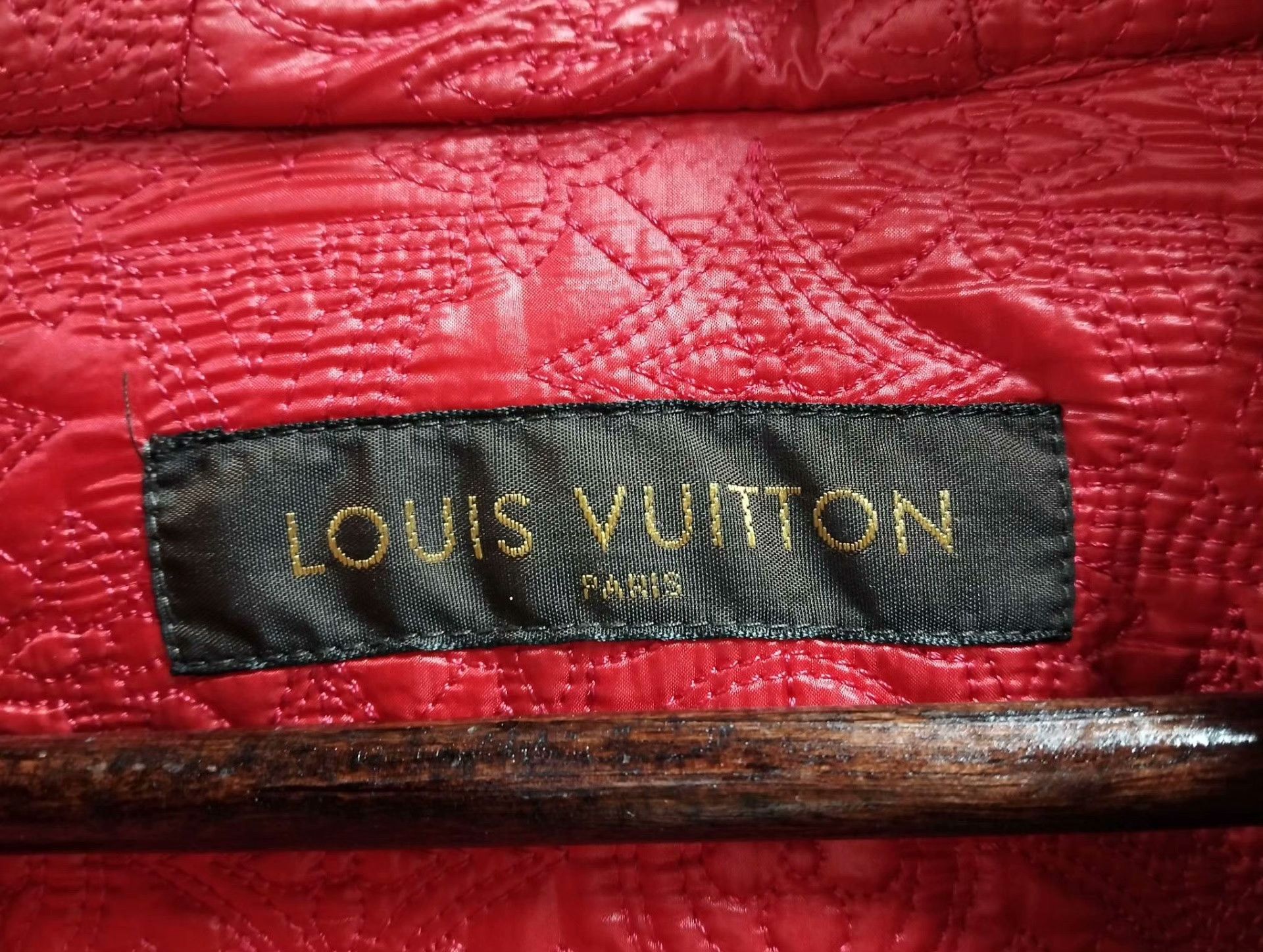 Louis Vuitton Louis Vuitton Down Red Down Jacket 38 Women Size S / US 4 / IT 40 - 3 Thumbnail
