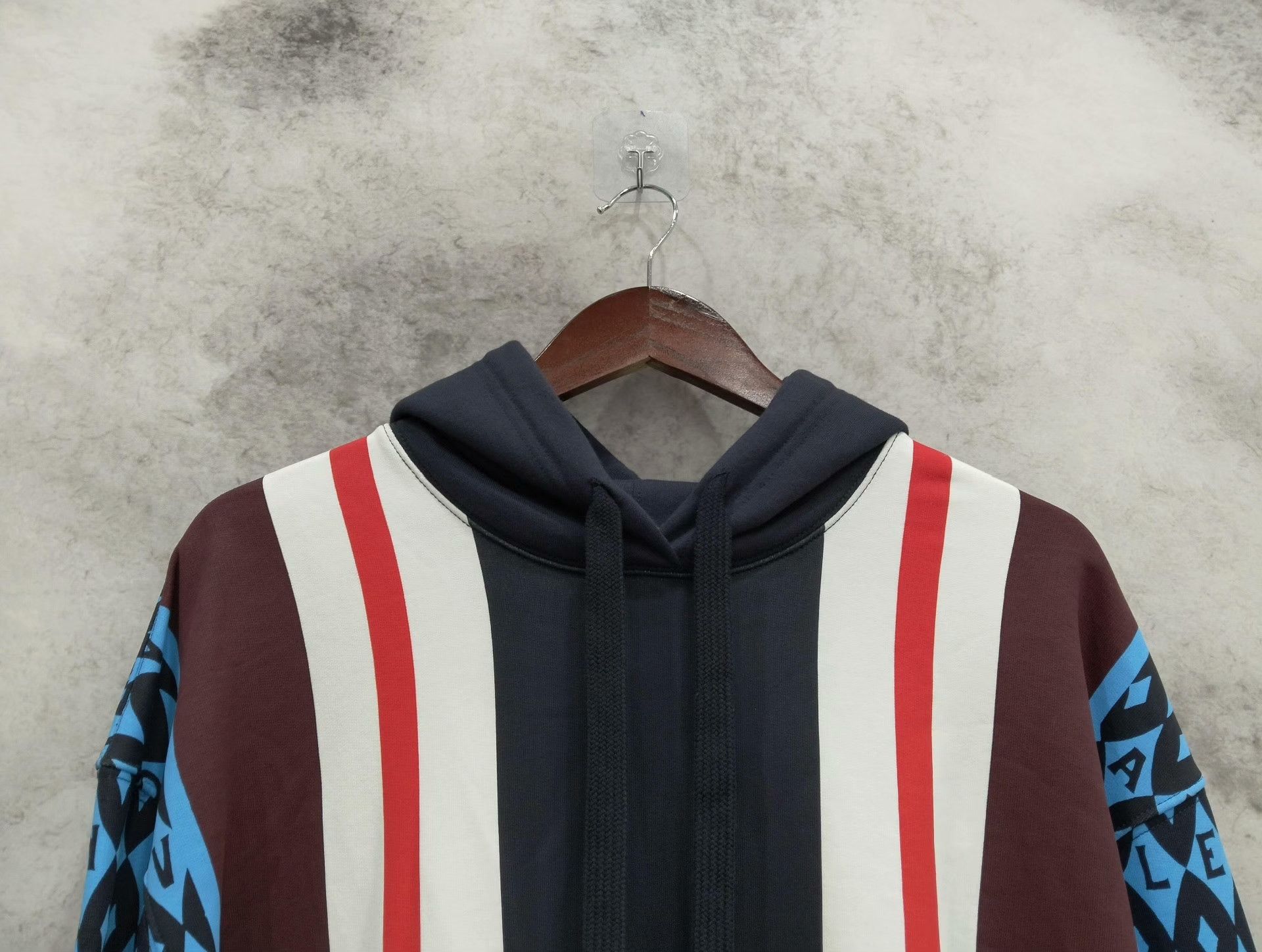 Valentino Valentino Hoodie XS Men Size US XS / EU 42 / 0 - 5 Thumbnail