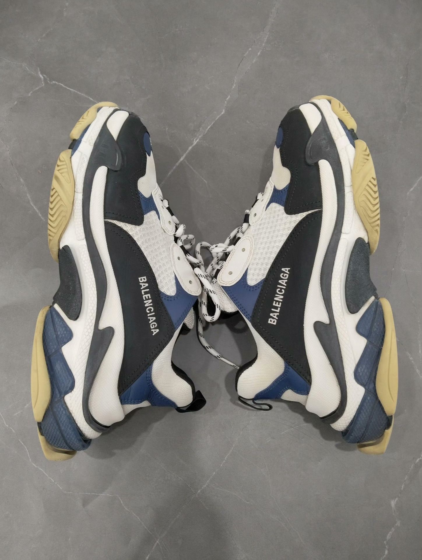 Balenciaga Balenciaga Lowtop Sneakers 43 Men Size US 10 / EU 43 - 3 Thumbnail