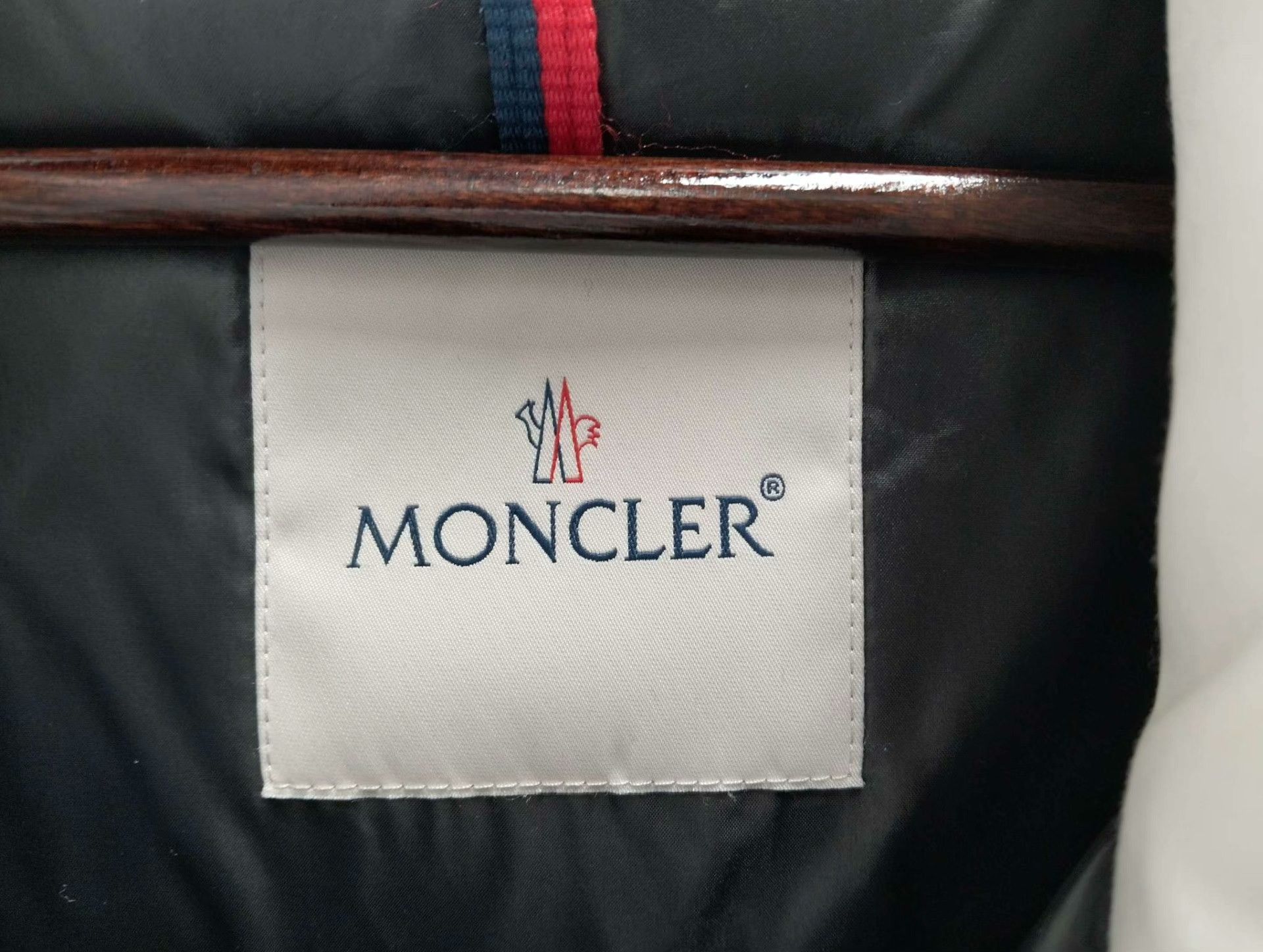 Moncler Moncler Down Heavy Coat 6 Men Size US XS / EU 42 / 0 - 4 Thumbnail