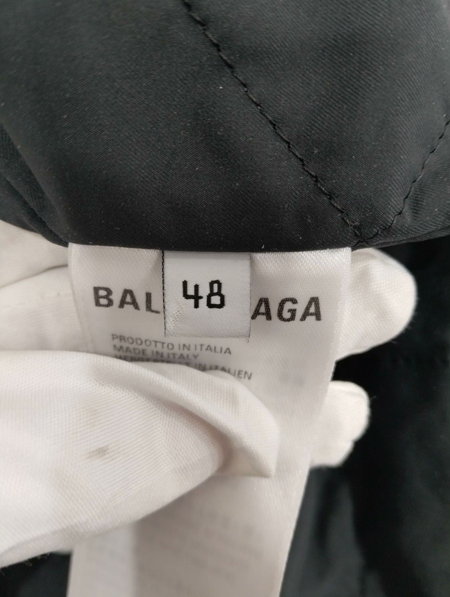 Balenciaga Balenciaga Light Jacket 48 Men Size US XL / EU 56 / 4 - 5 Thumbnail