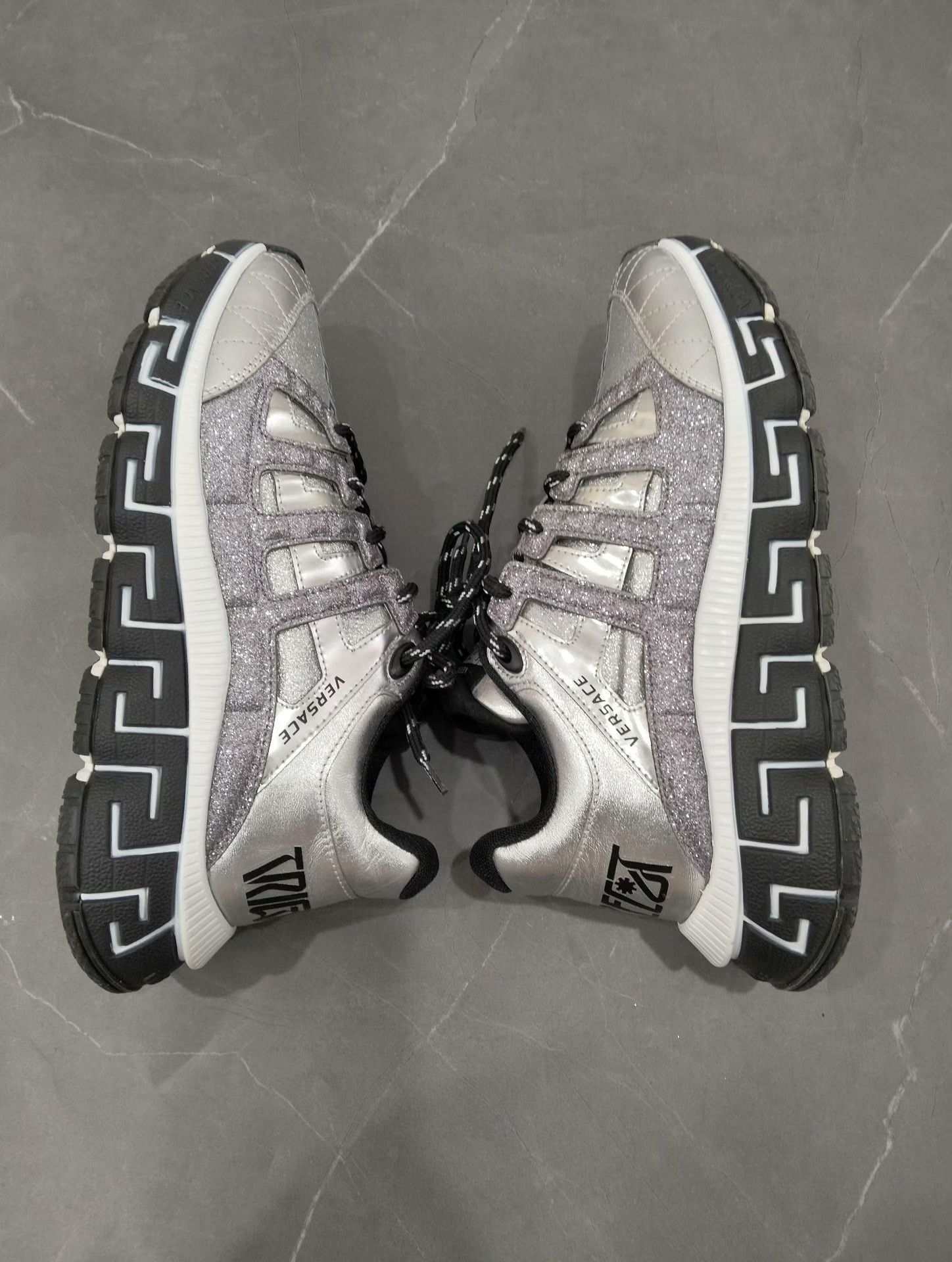 Versace Versace Lowtop Sneakers 40 Men Size US 7.5 / EU 40-41 - 3 Thumbnail
