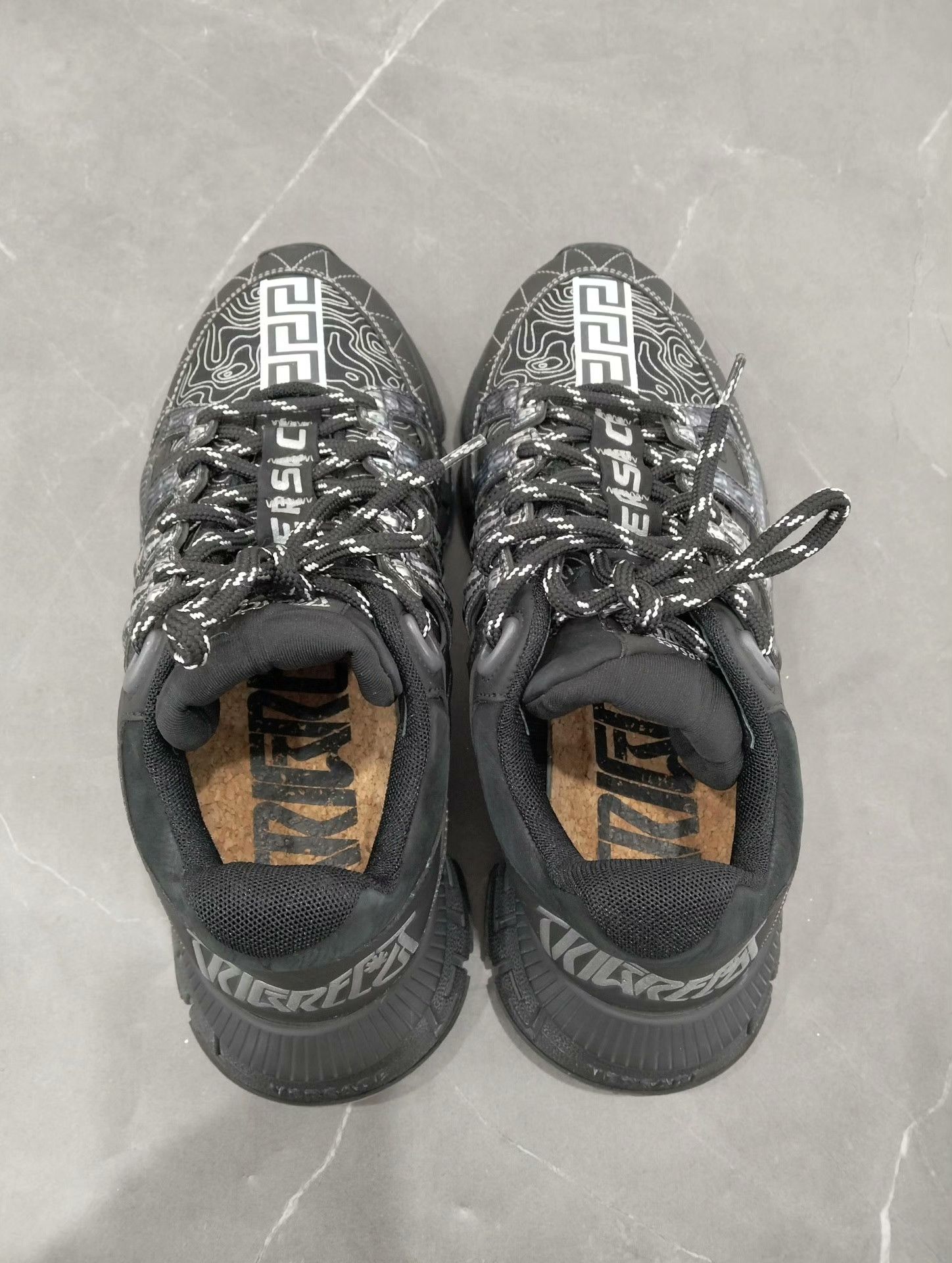 Versace Versace Lowtop Sneakers 40 Men Size US 7.5 / EU 40-41 - 6 Thumbnail