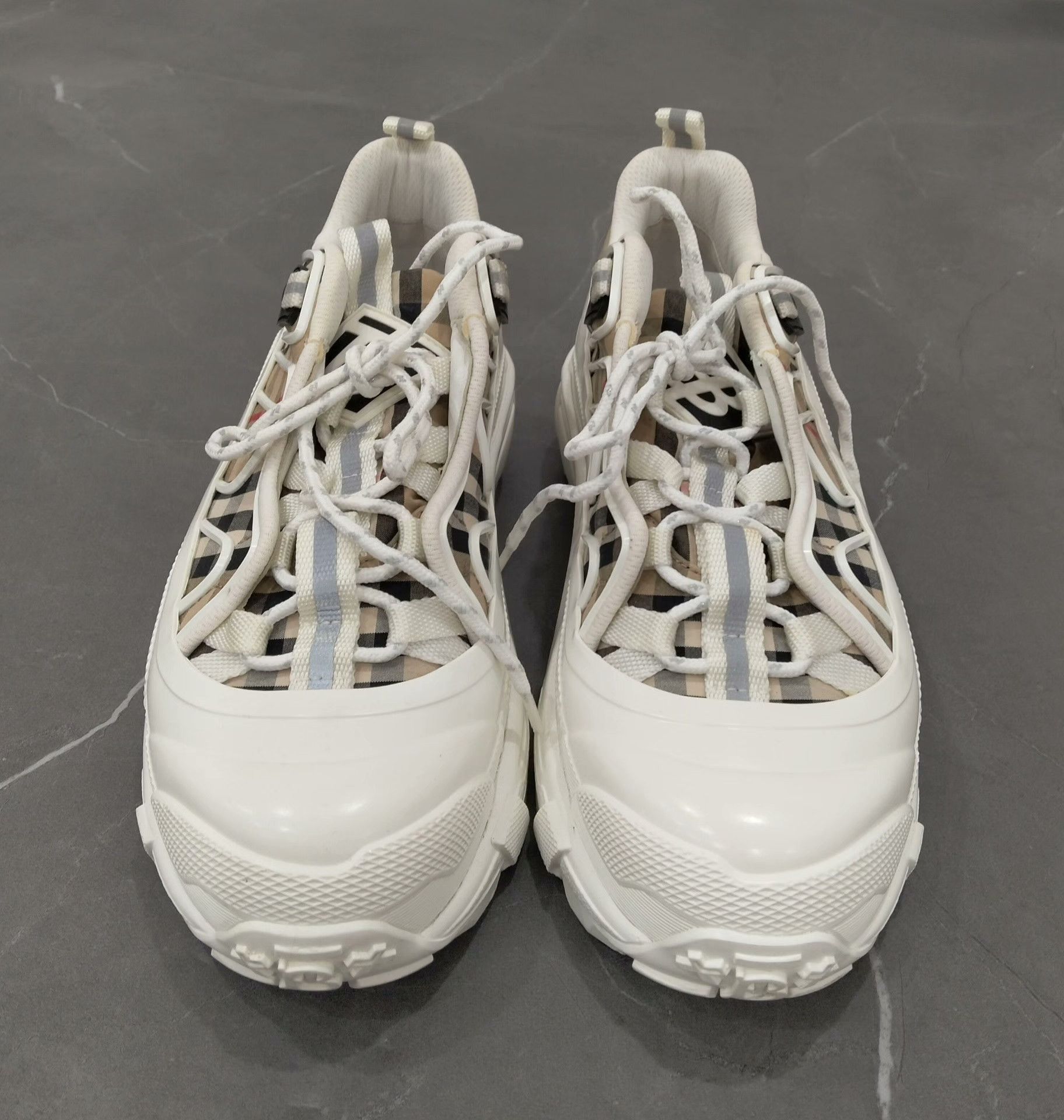 Burberry Burberry Lowtop Sneakers 40 Men Size US 7.5 / EU 40-41 - 4 Thumbnail