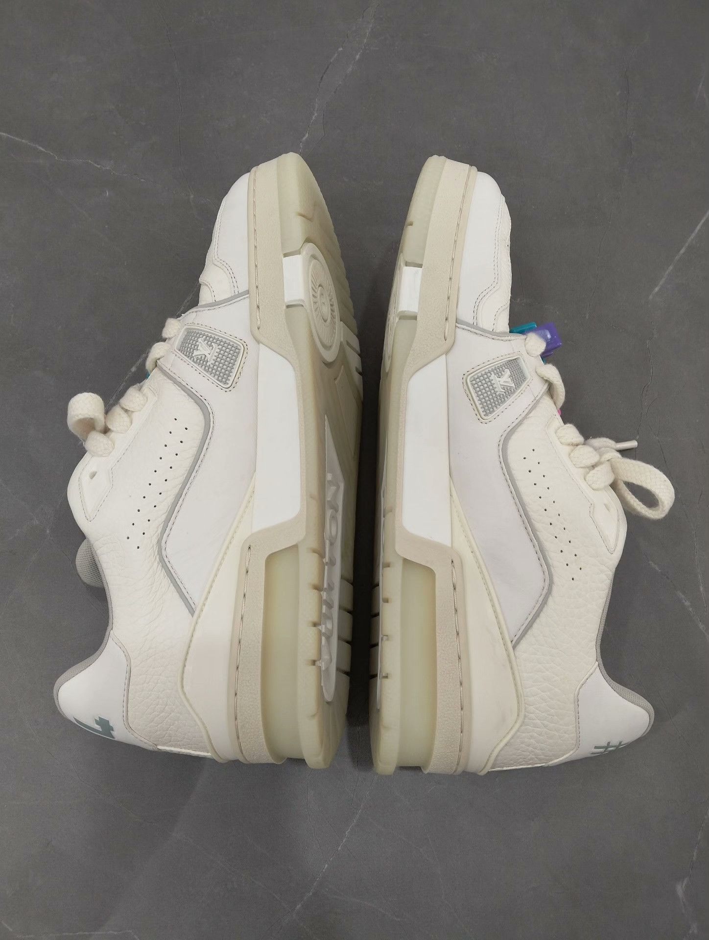 Louis Vuitton Louis Vuitton Training Lowtop Sneakers 41 Men Size US 8.5 / EU 41-42 - 2 Thumbnail