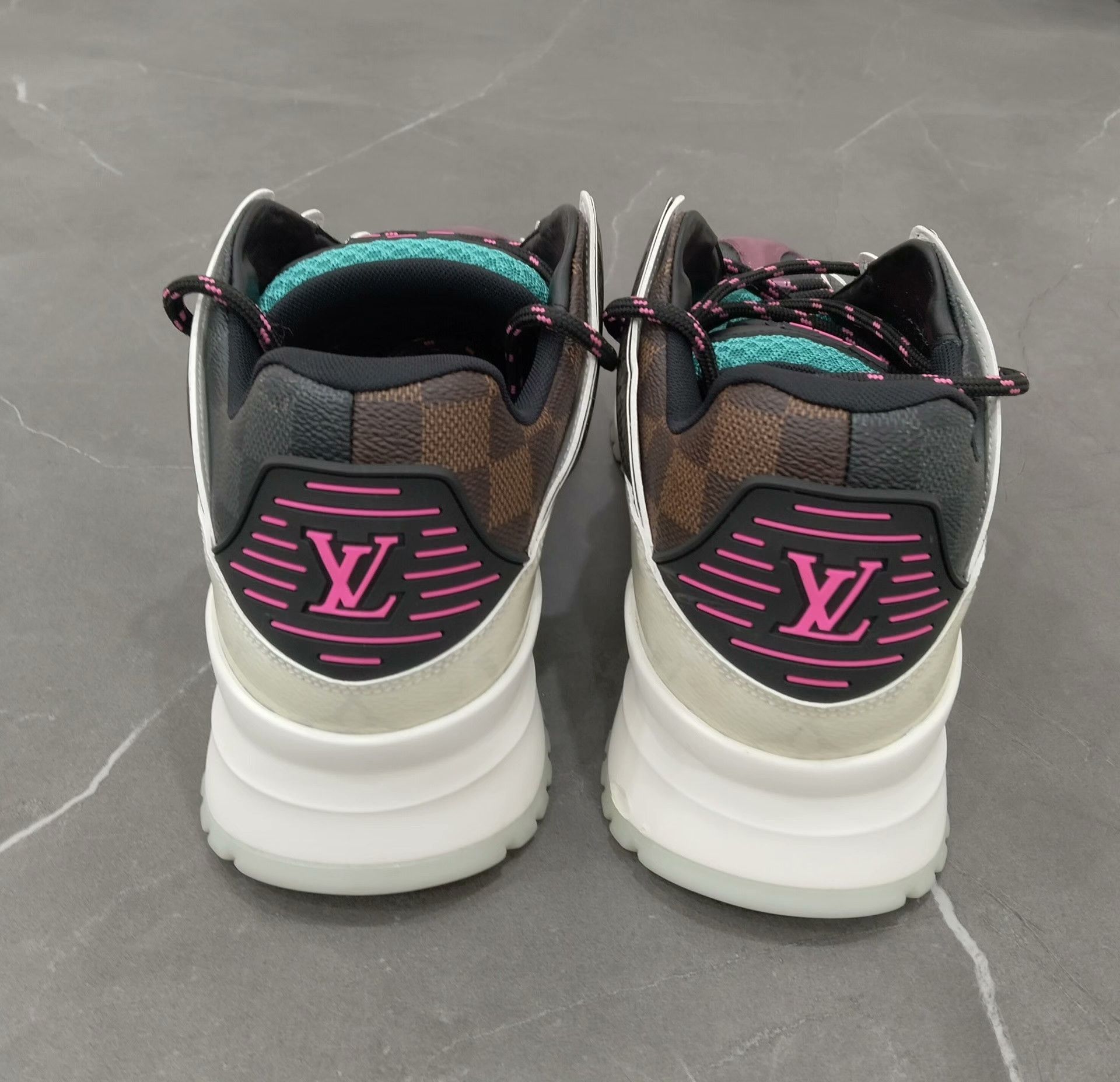 Louis Vuitton Louis Vuitton Lowtop Sneakers 40 Men Size US 7.5 / EU 40-41 - 5 Thumbnail