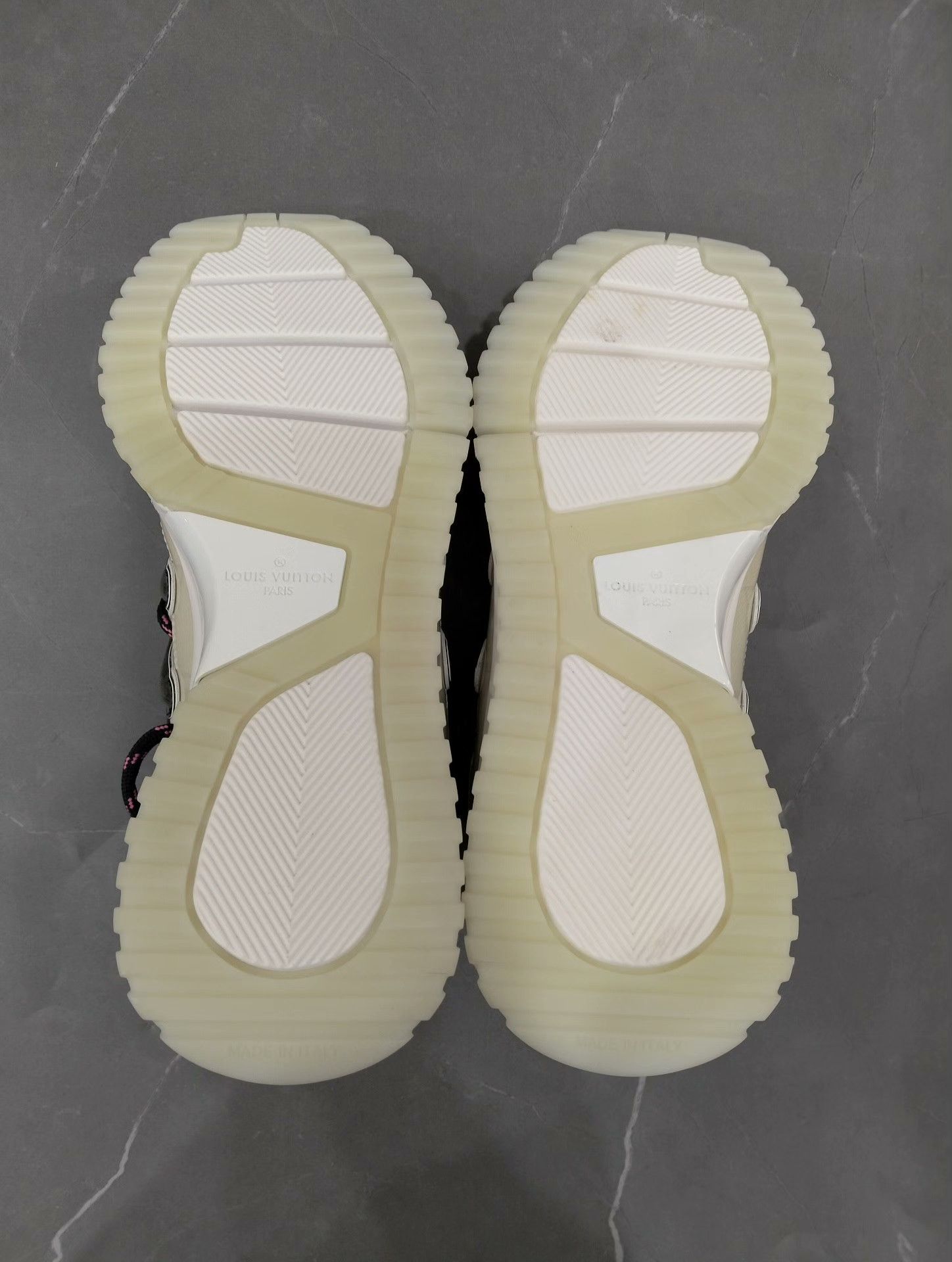 Louis Vuitton Louis Vuitton Lowtop Sneakers 40 Men Size US 7.5 / EU 40-41 - 6 Thumbnail