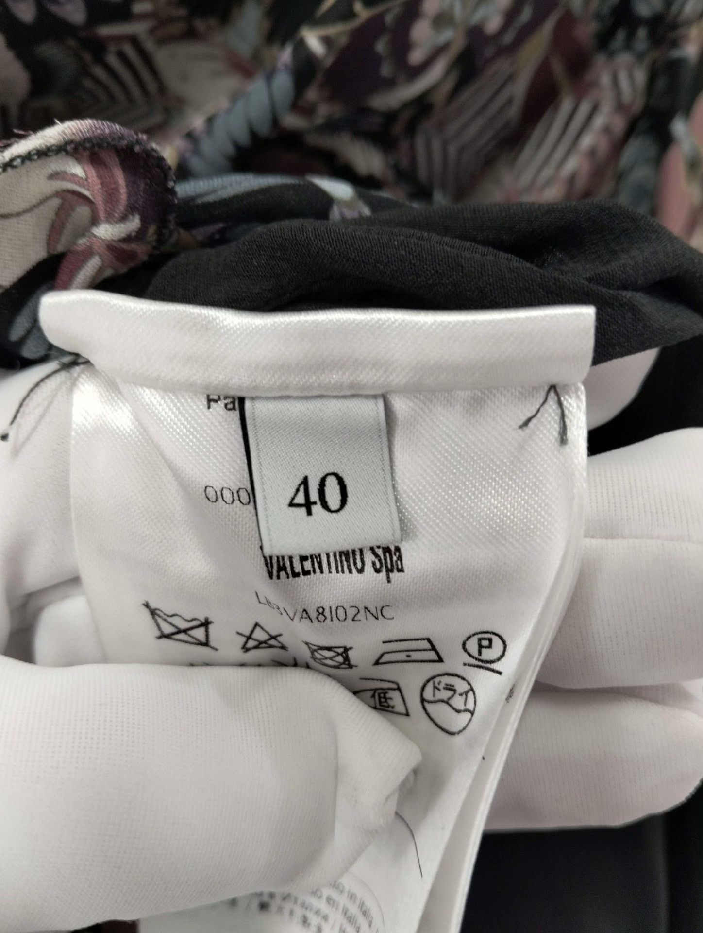 Valentino Valentino Dress 40 Women Size M / US 6-8 / IT 42-44 - 4 Thumbnail