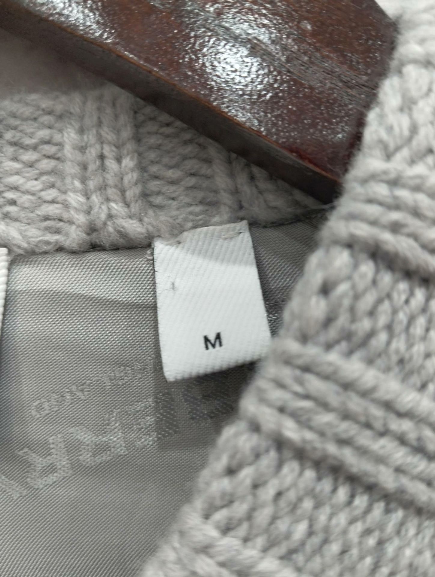 Burberry Burberry Knit Sweater M Men Size US M / EU 48-50 / 2 - 4 Thumbnail