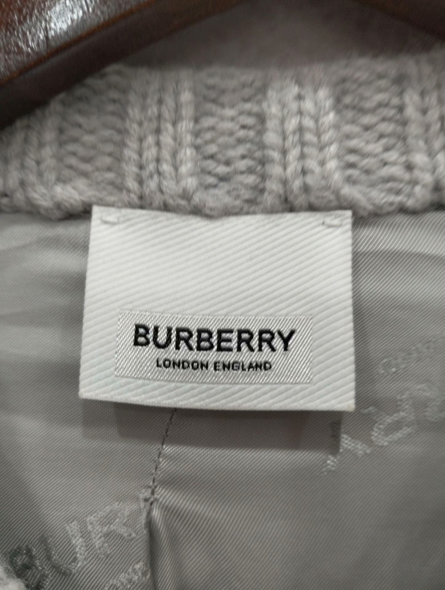Burberry Burberry Knit Sweater M Men Size US M / EU 48-50 / 2 - 3 Thumbnail