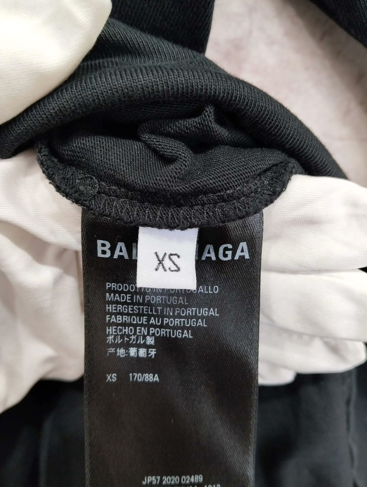 Balenciaga Balenciaga T-Shirt XS Men Size US XS / EU 42 / 0 - 5 Thumbnail