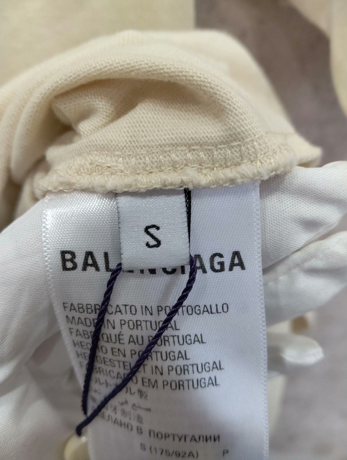Balenciaga Balenciaga T-Shirt S Men Size US S / EU 44-46 / 1 - 5 Thumbnail