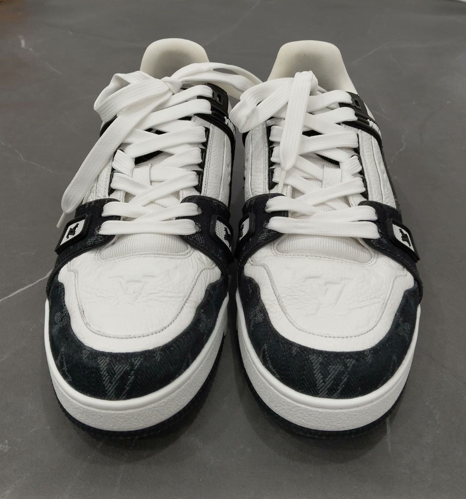 Louis Vuitton Louis Vuitton Training Lowtop Sneakers 42 Men Size US 9 / EU 42 - 4 Thumbnail