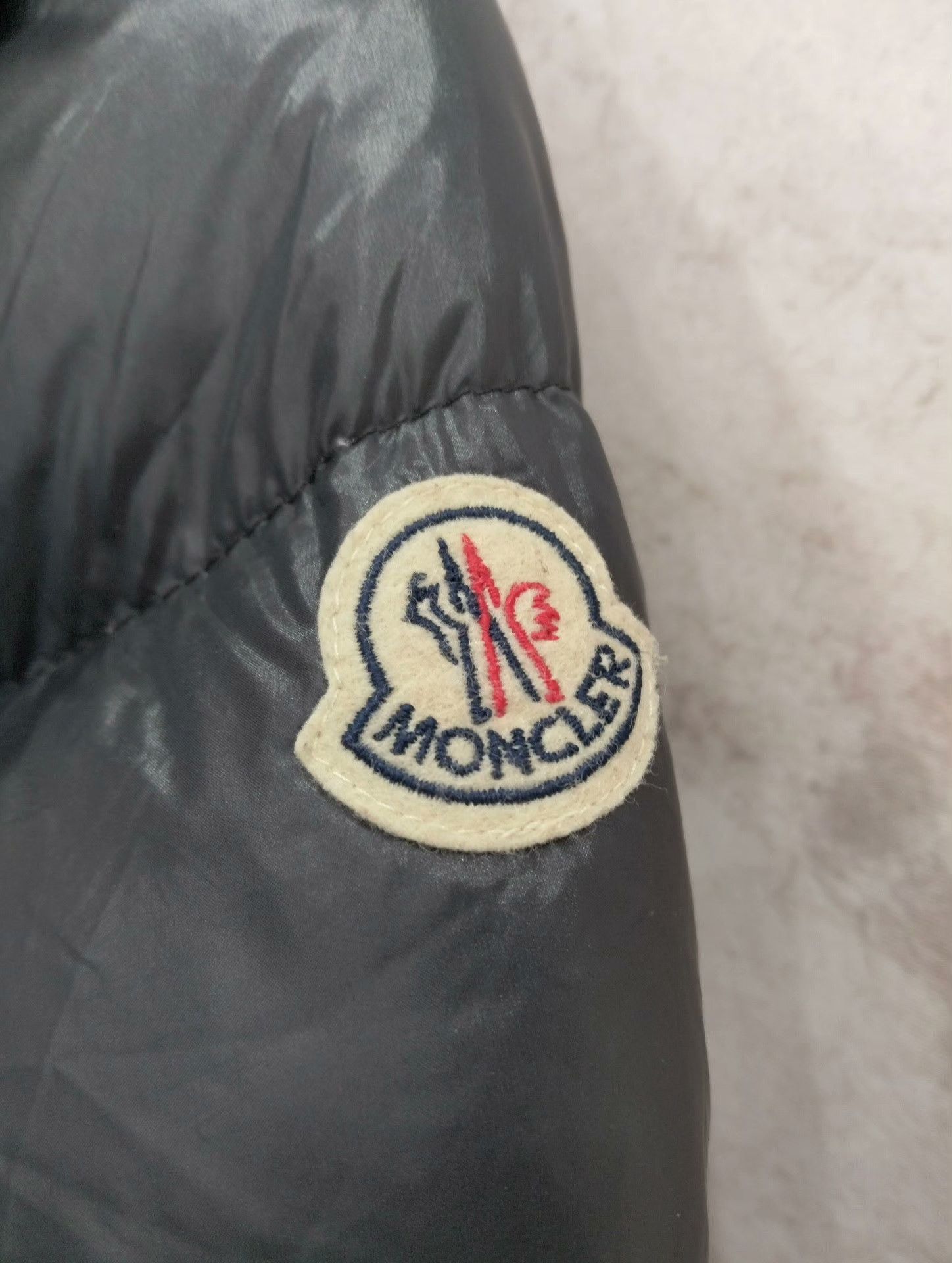 Moncler Moncler Down Down Jacket M Women Size M / US 6-8 / IT 42-44 - 6 Thumbnail