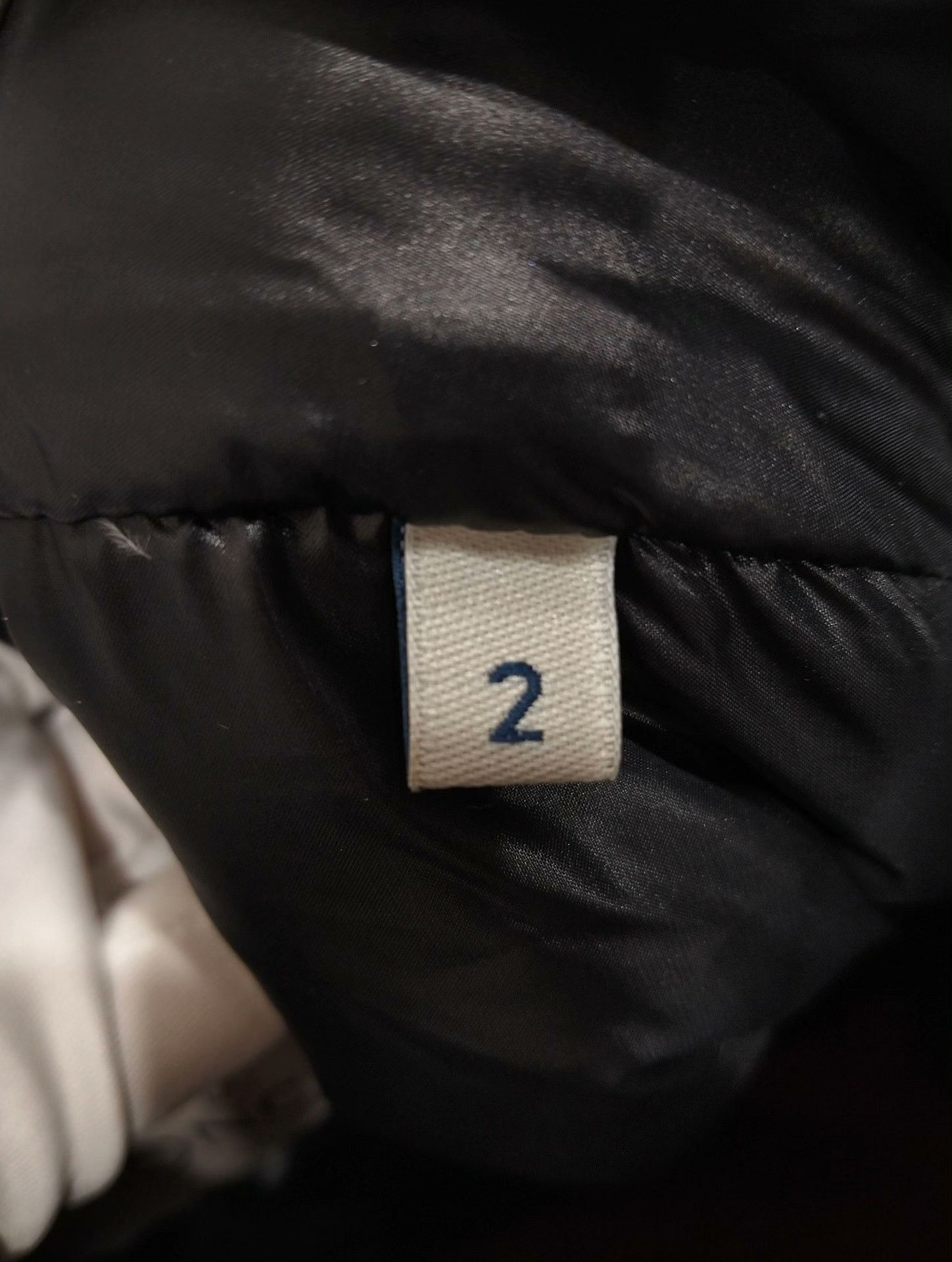 Moncler Moncler Down Down Jacket M Women Size M / US 6-8 / IT 42-44 - 7 Thumbnail