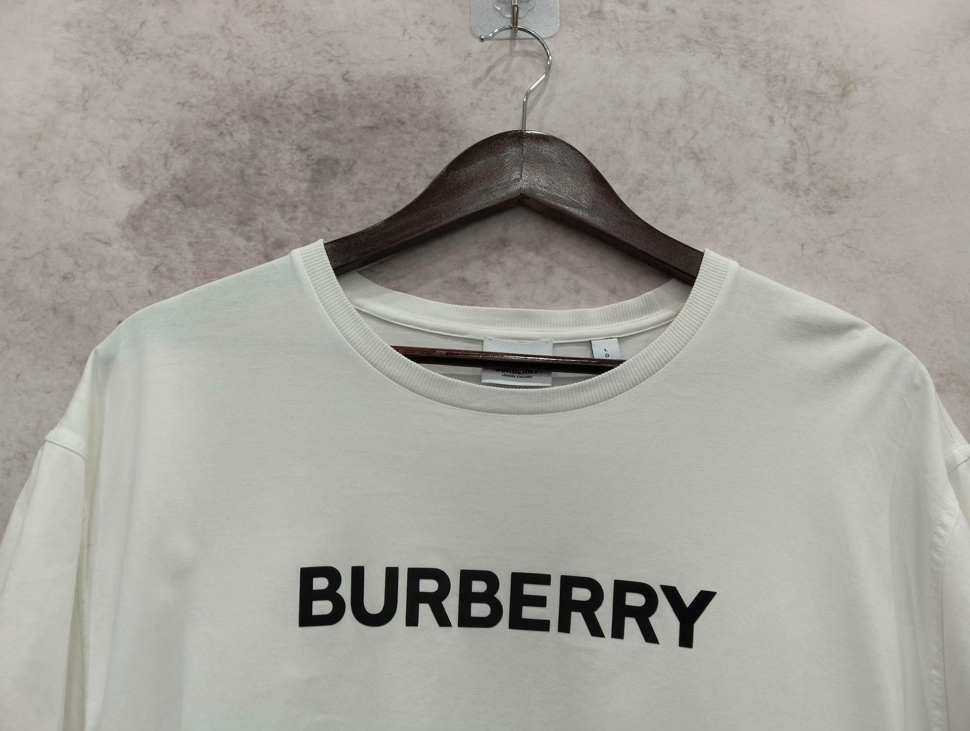Burberry Burberry T-Shirt L Men Size US L / EU 52-54 / 3 - 8 Thumbnail