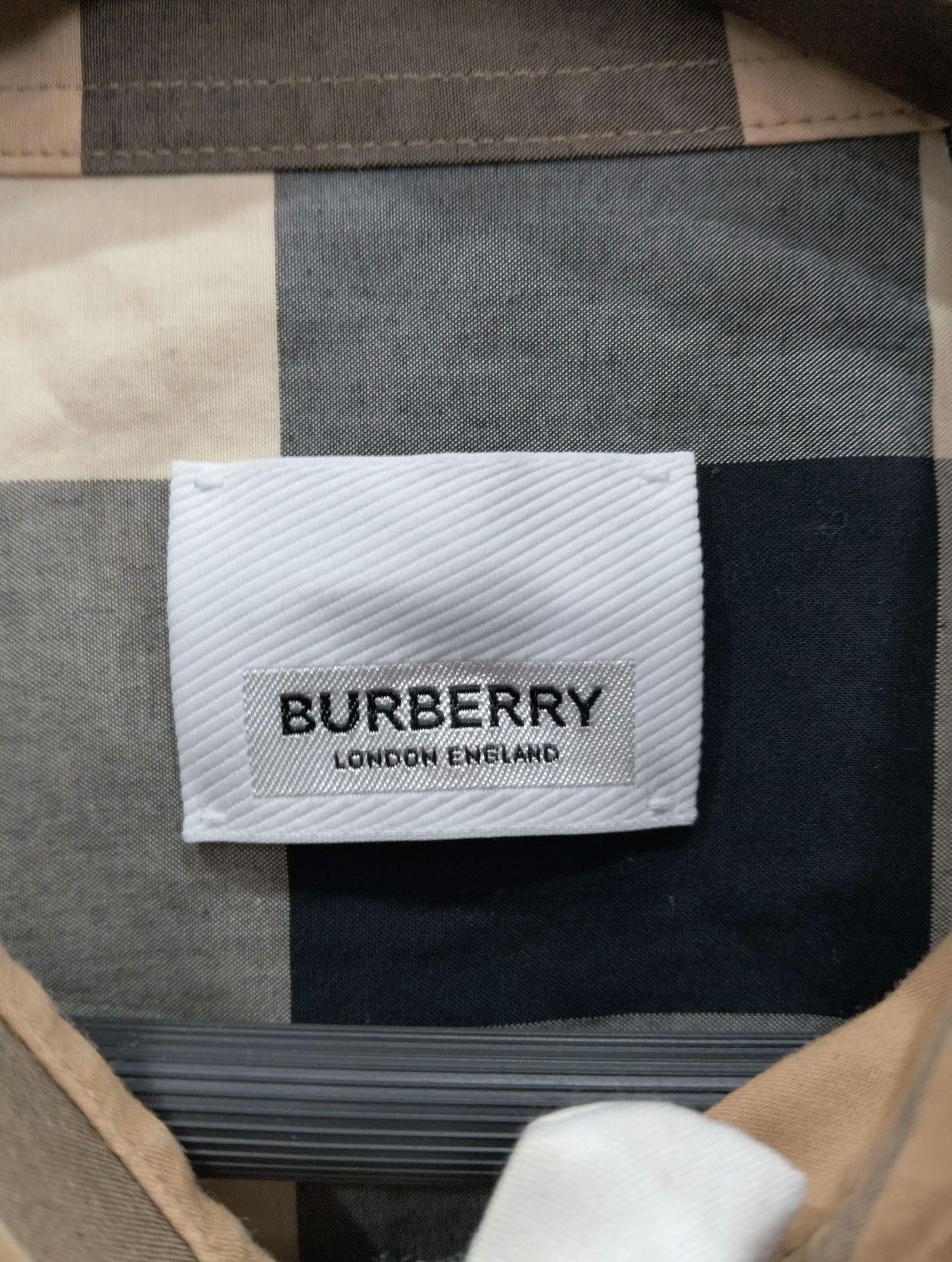 Burberry Burberry Shirt L Men Size US L / EU 52-54 / 3 - 3 Thumbnail
