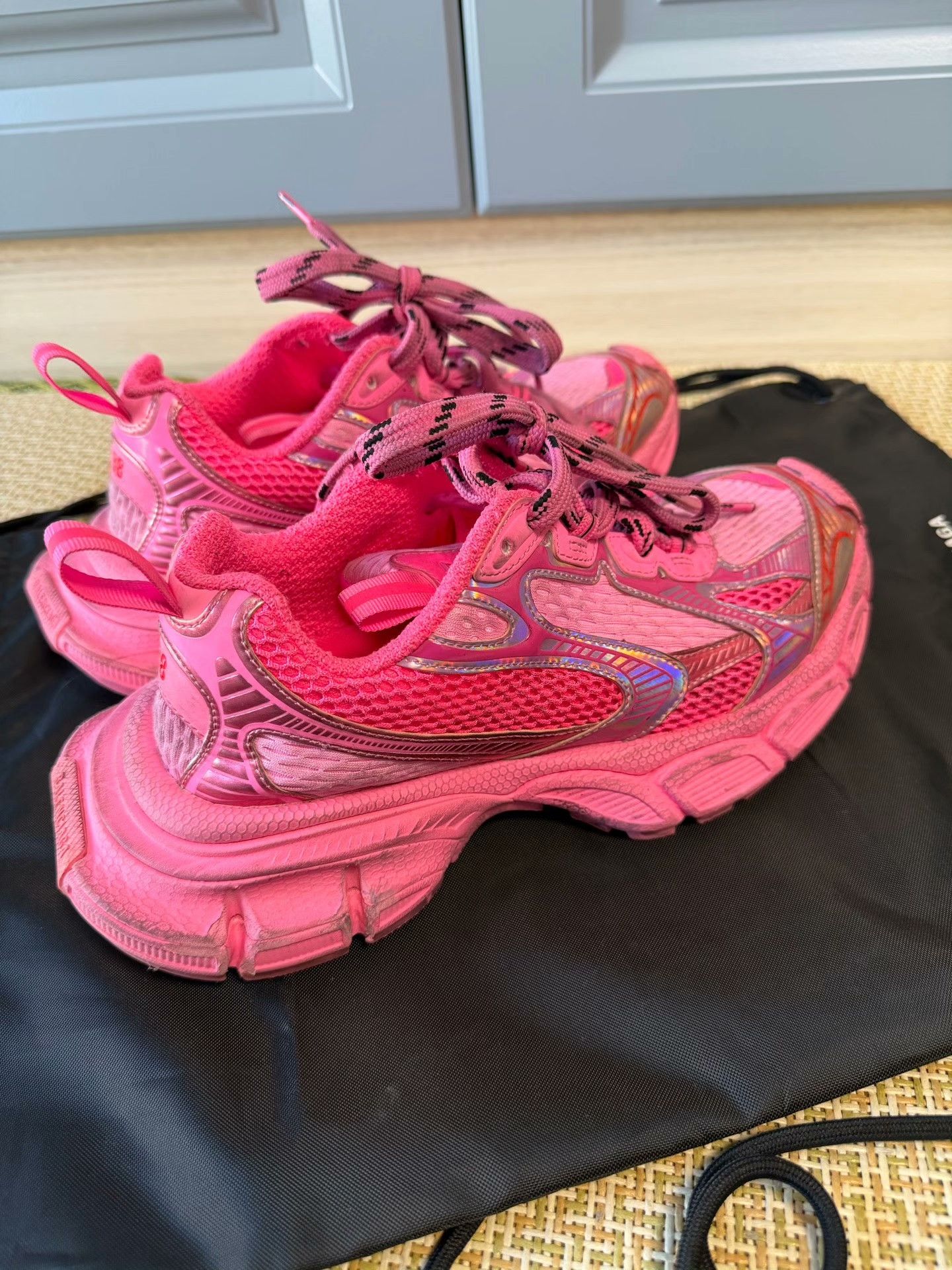 Balenciaga Balenciaga Pink Lowtop Sneakers XXXL Women Size US 8 / IT 38 - 2 Thumbnail