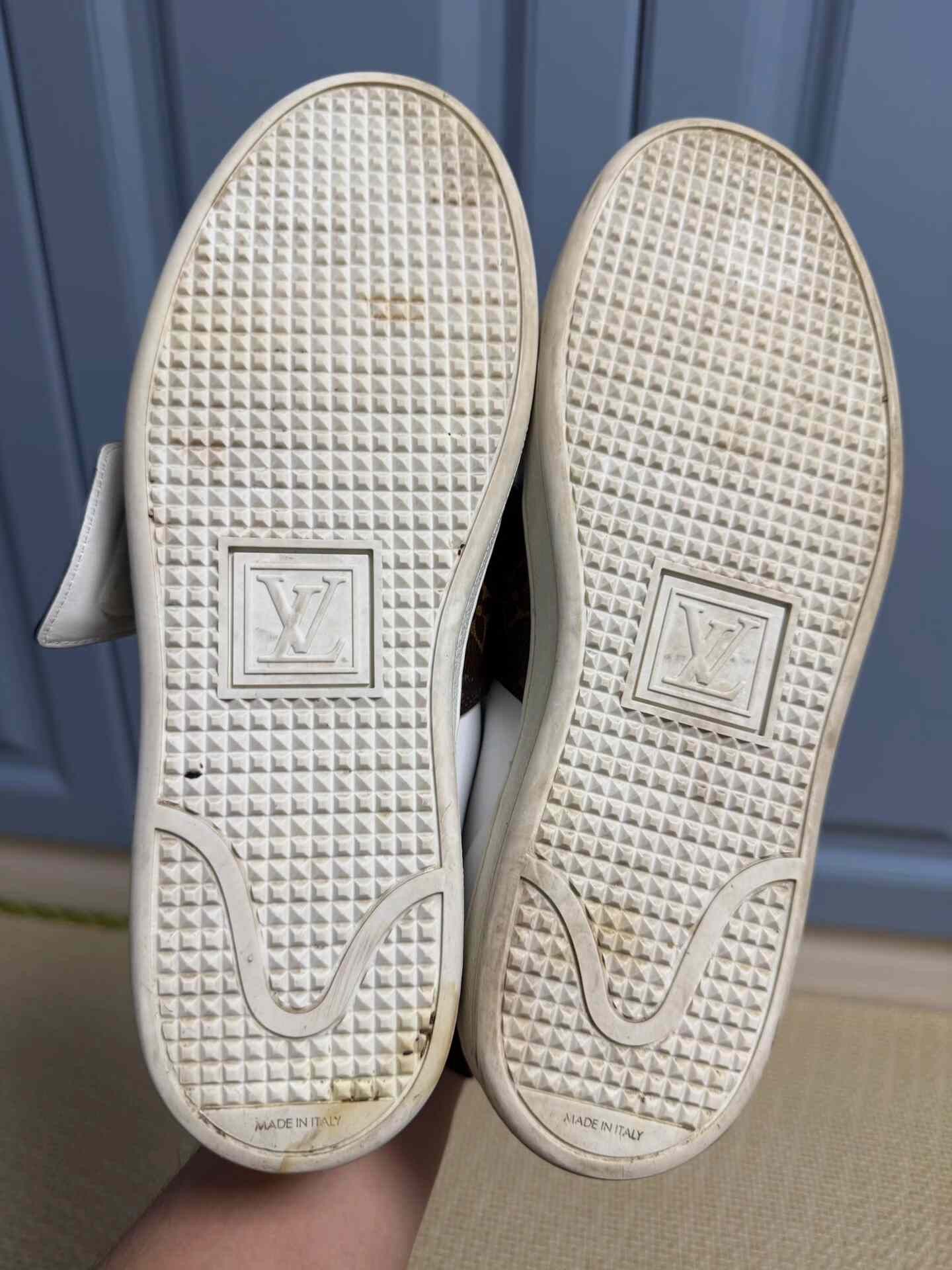 Louis Vuitton Louis Vuitton White Lowtop Sneakers 38 Women Size US 7.5 / IT 37.5 - 7 Thumbnail