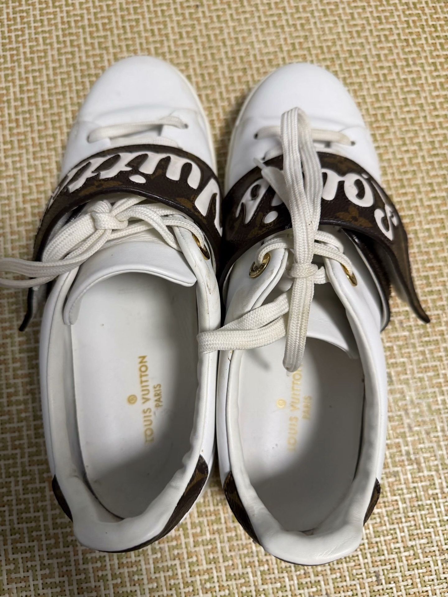 Louis Vuitton Louis Vuitton White Lowtop Sneakers 38 Women Size US 7.5 / IT 37.5 - 3 Thumbnail