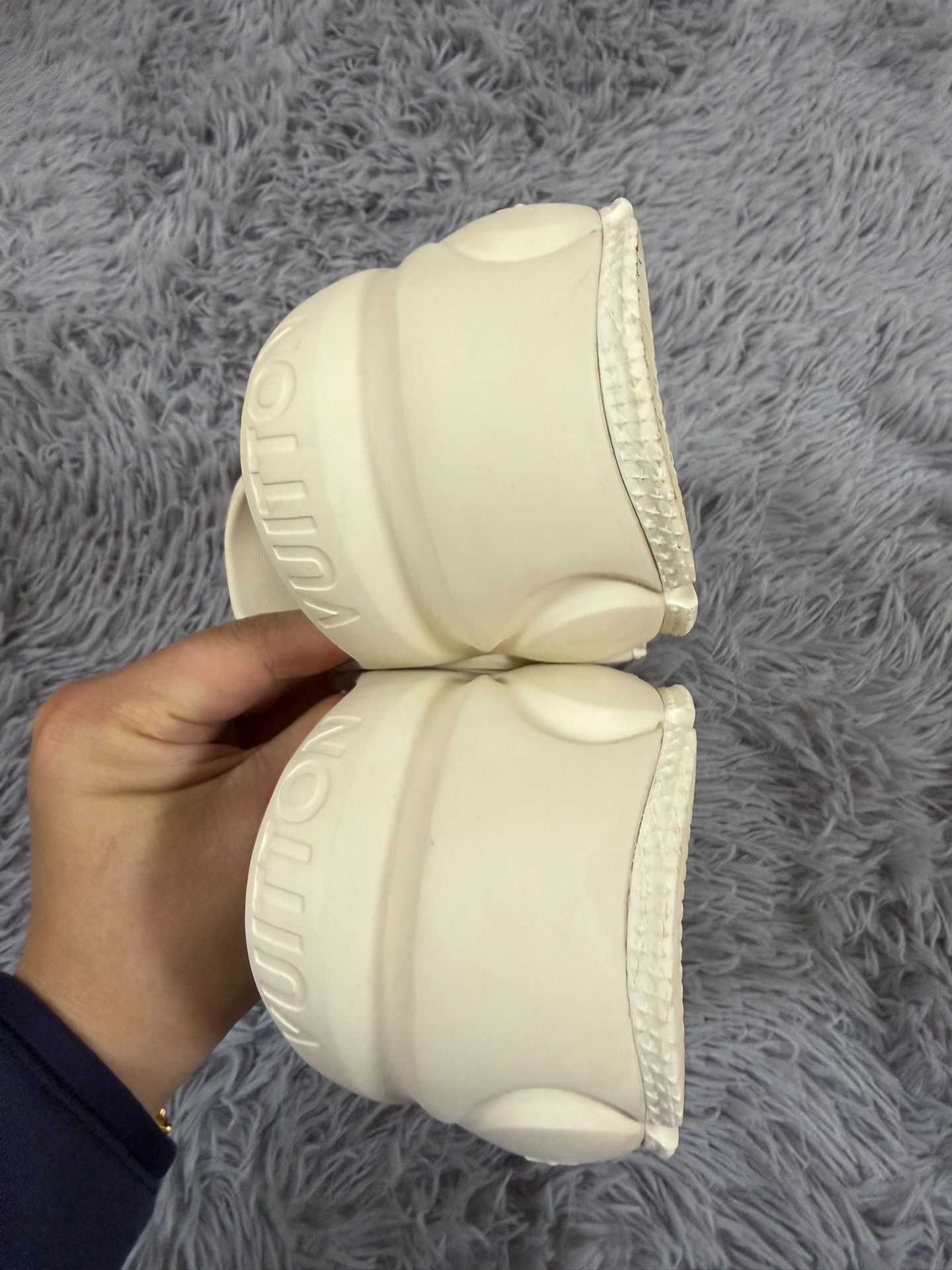 Louis Vuitton Louis Vuitton Shark White Sandals 40 Men Size US 7.5 / EU 40-41 - 4 Thumbnail