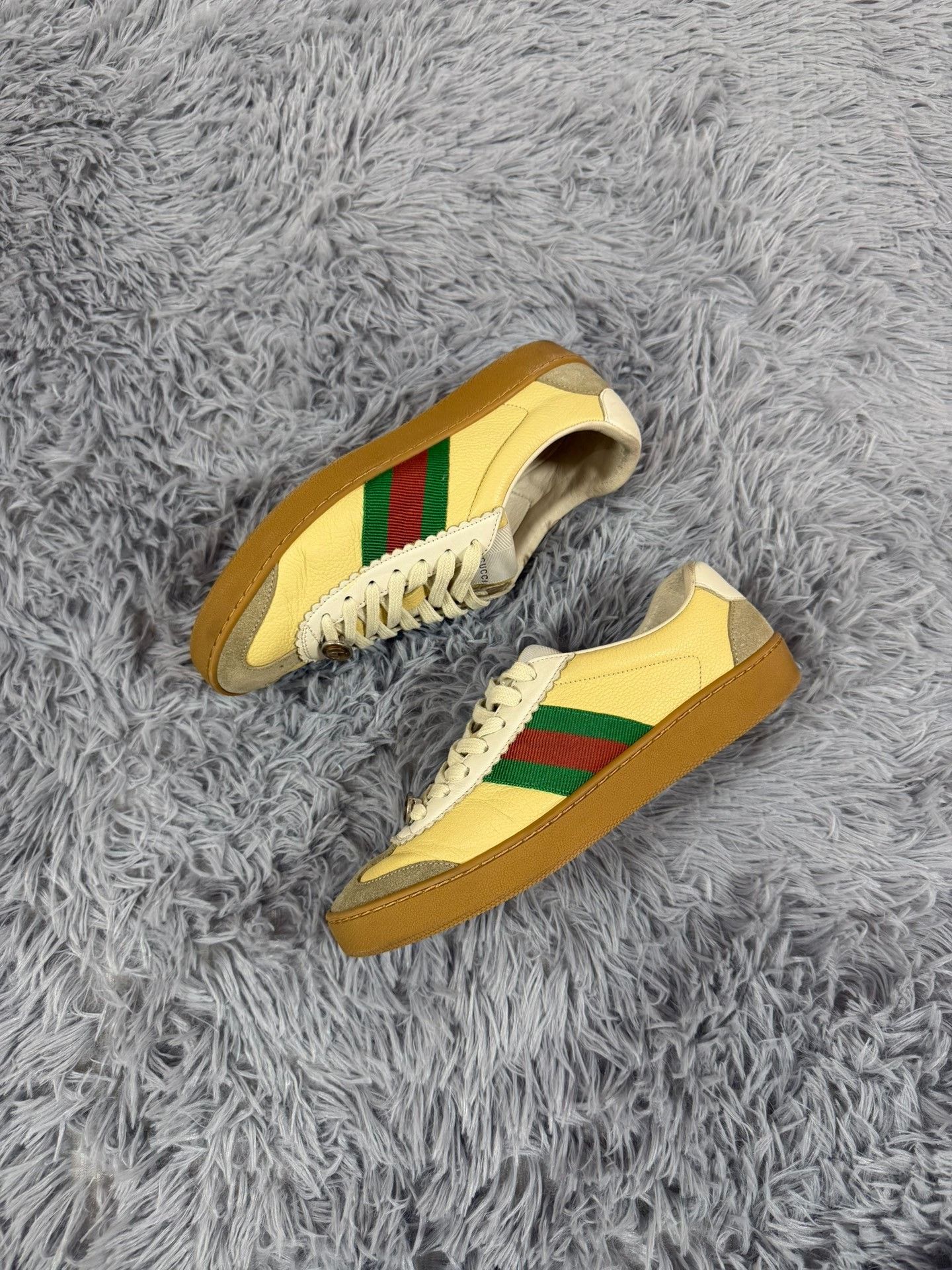 Gucci Gucci Lowtop Sneakers us_7 Women Size US 7 / IT 37 - 2 Thumbnail