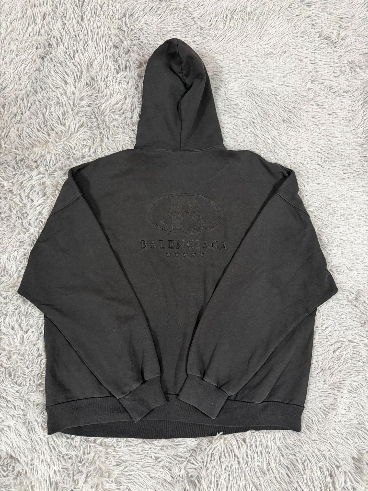 Balenciaga Balenciaga Embroidered Hoodie xs Men Size US XS / EU 42 / 0 - 2 Thumbnail