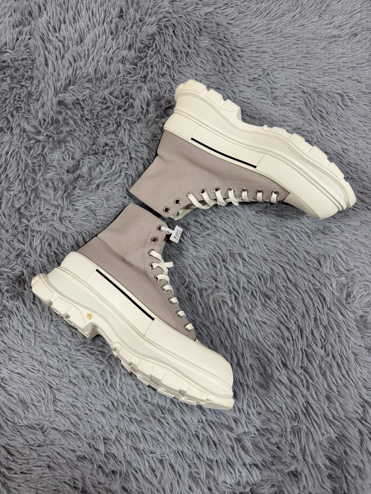 Alexander McQueen Alexander McQueen Gray Boots 10.5 Men Size US 10.5 / EU 43-44 - 3 Thumbnail