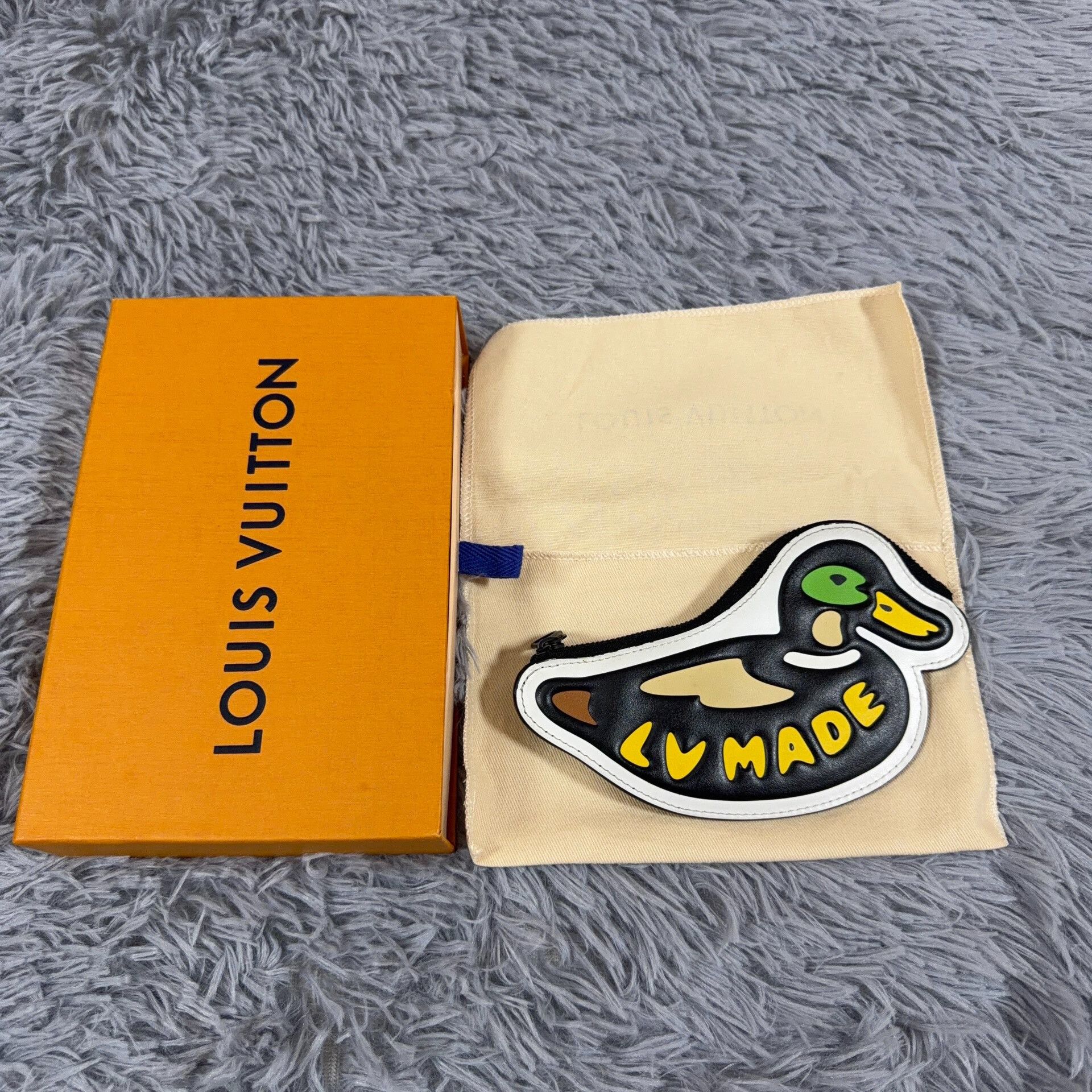 Louis Vuitton Louis Vuitton Collab Item XL Men Size ONE SIZE - 5 Thumbnail