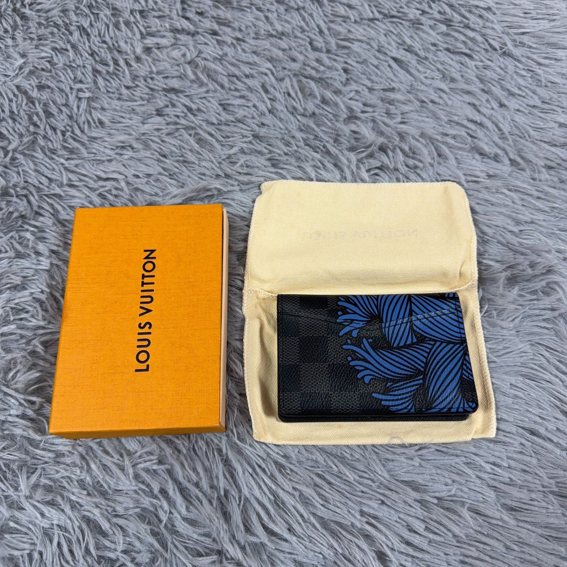 Louis Vuitton Louis Vuitton Limited Blue Bag one size Men Size ONE SIZE - 6 Thumbnail