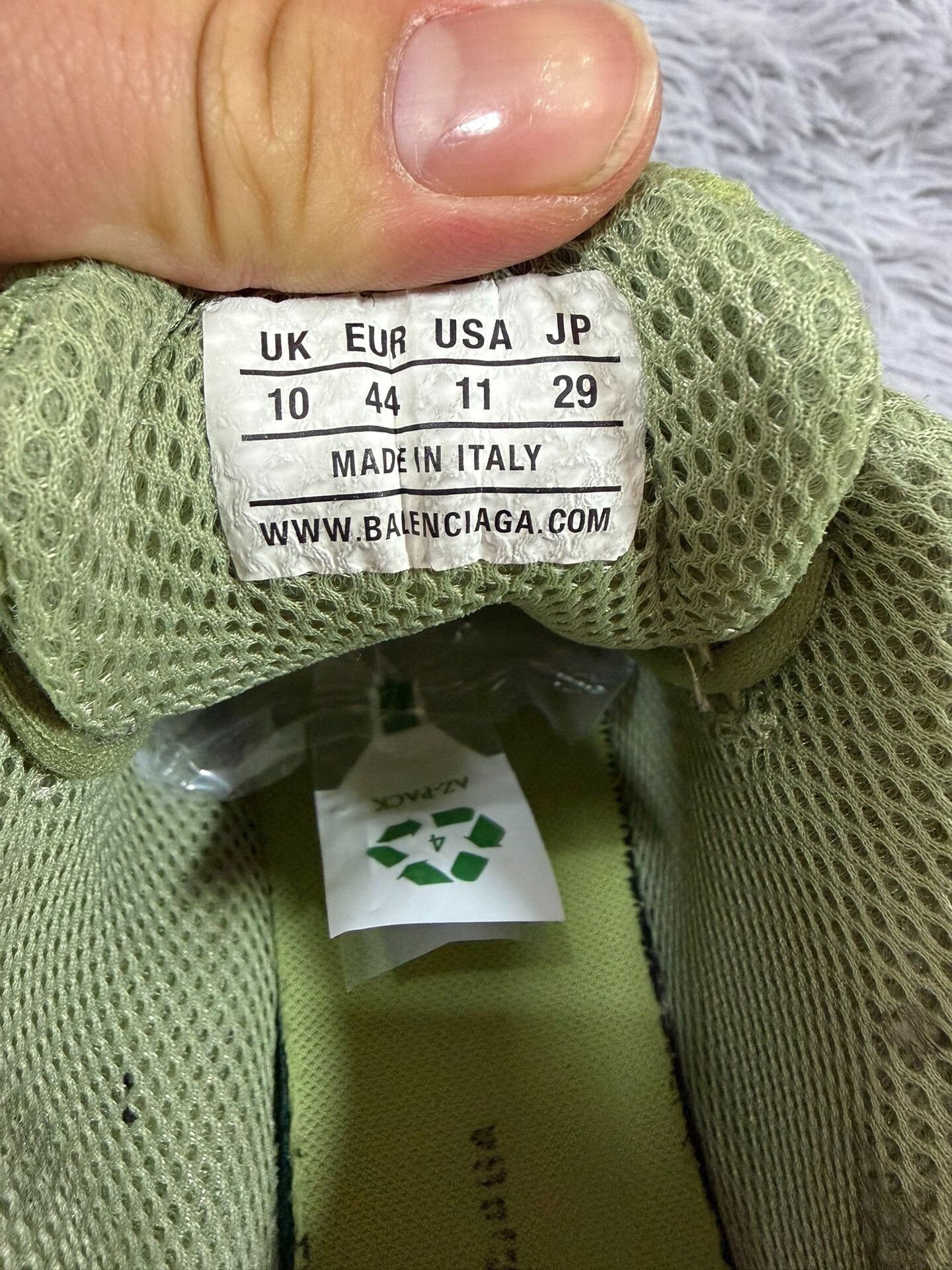 Balenciaga Balenciaga Running Green Lowtop Sneakers 11 Men Size US 11 / EU 44 - 6 Thumbnail