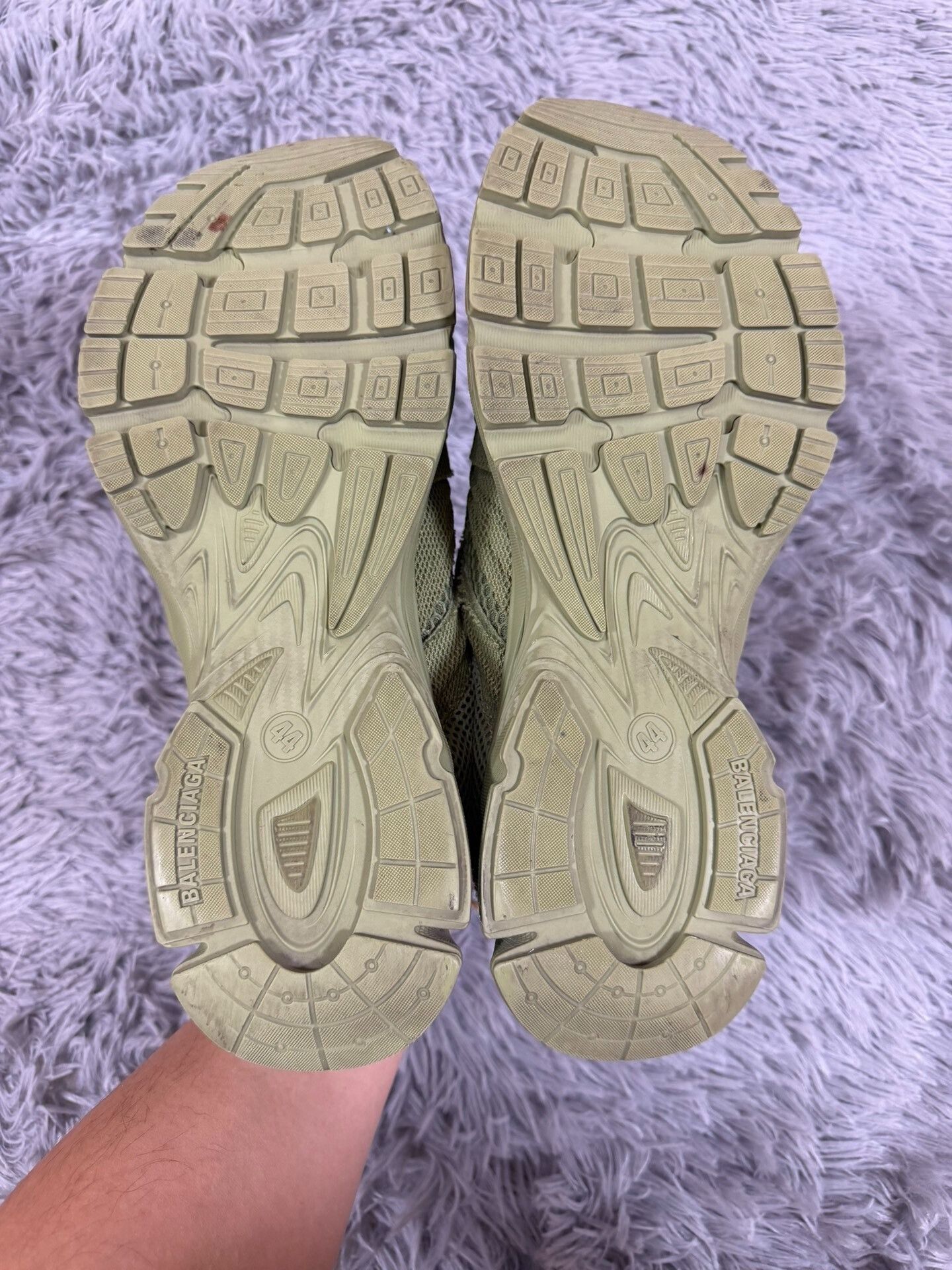 Balenciaga Balenciaga Running Green Lowtop Sneakers 11 Men Size US 11 / EU 44 - 5 Thumbnail