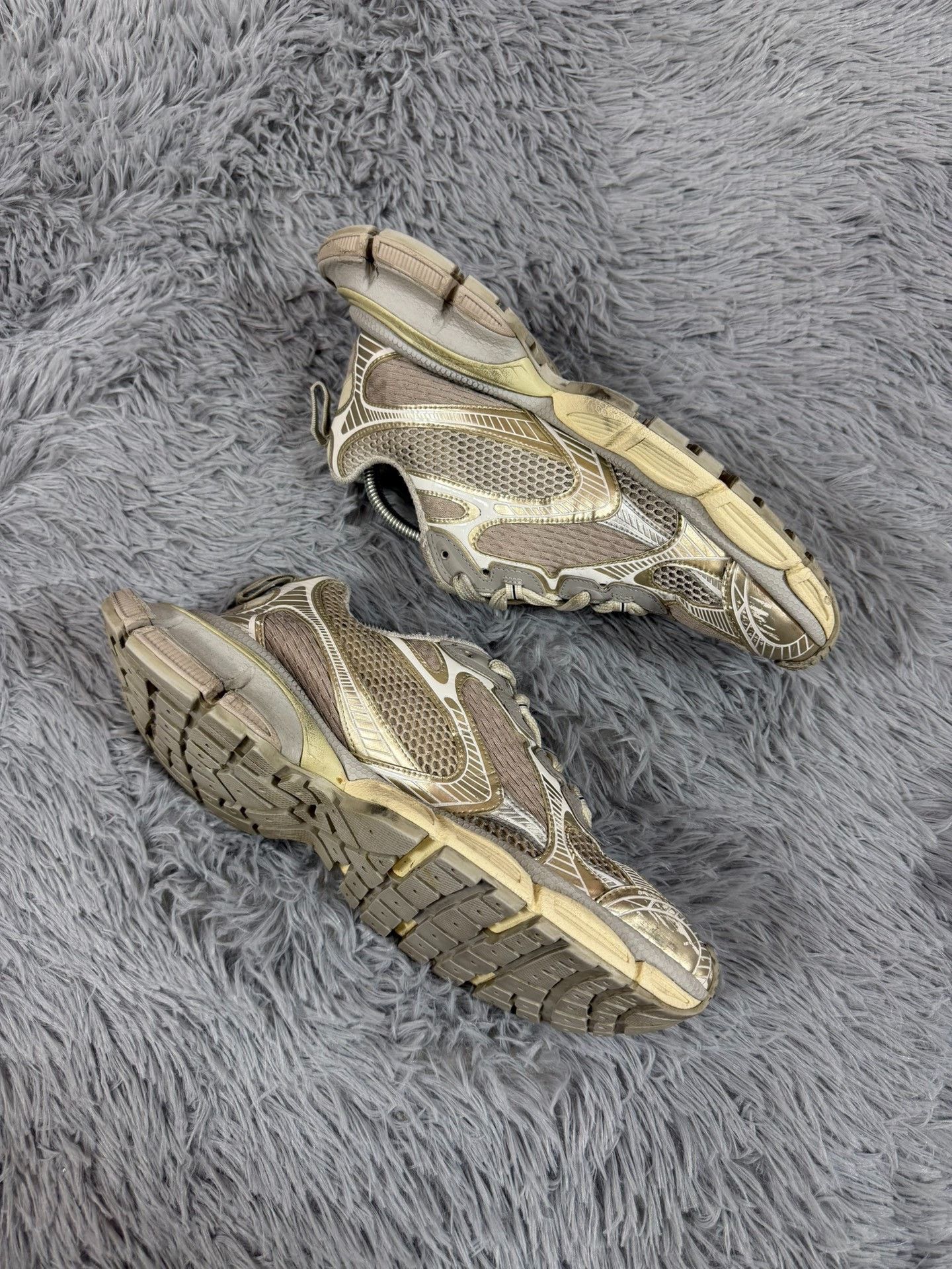 Balenciaga Balenciaga Distressed Gray Lowtop Sneakers XXXL Men Size US 10 / EU 43 - 3 Thumbnail