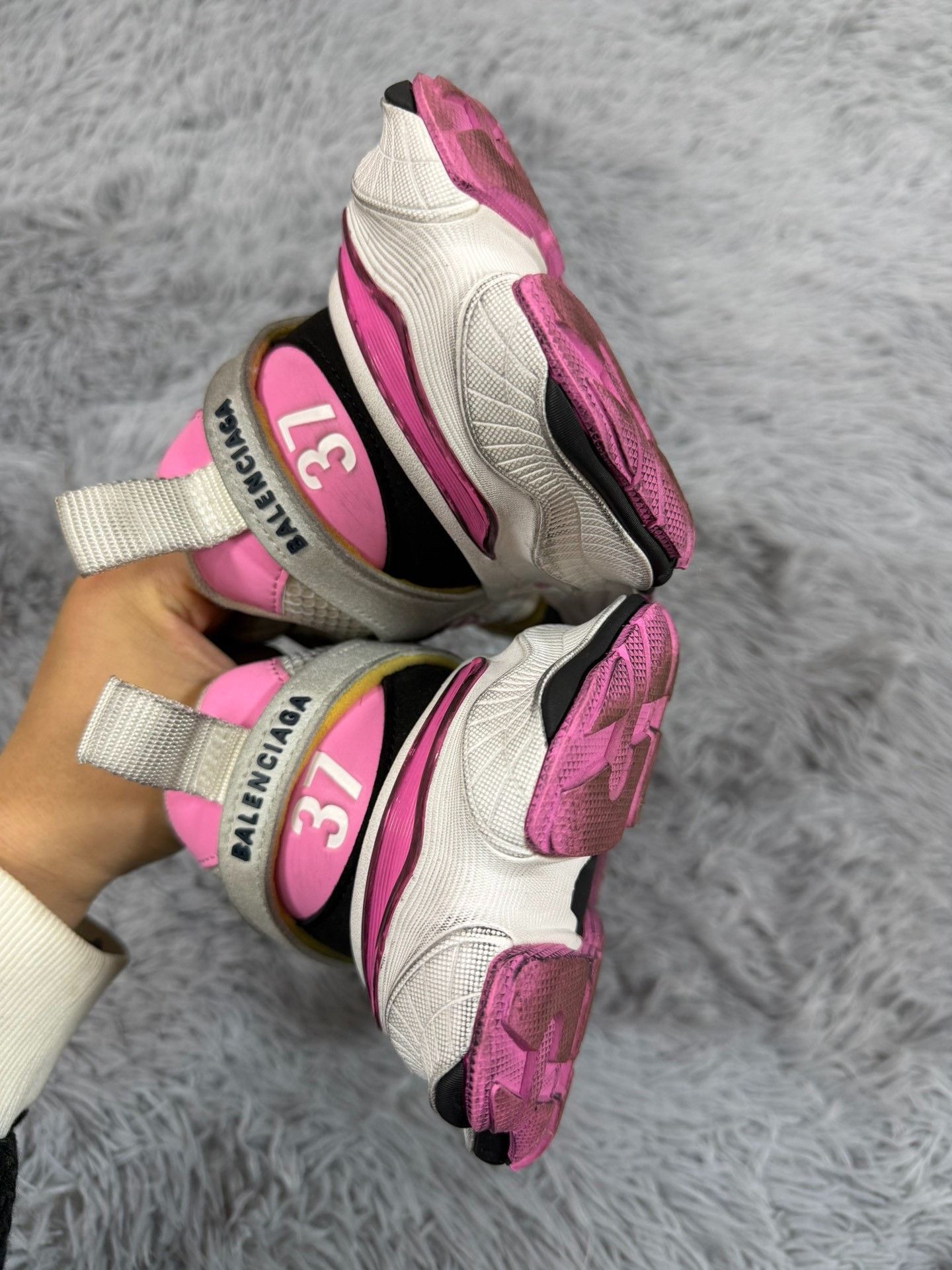 Balenciaga Balenciaga Cargo Pink Lowtop Sneakers us_7 Women Size US 7 / IT 37 - 4 Thumbnail