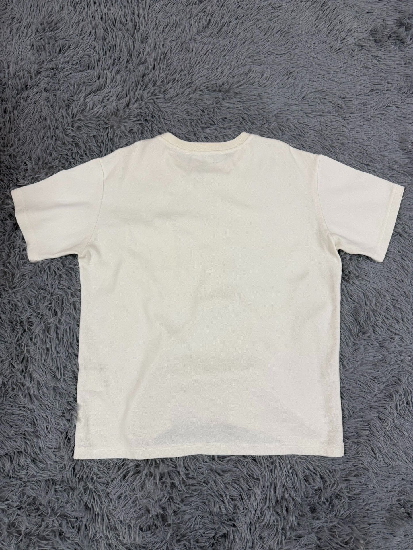 Louis Vuitton Louis Vuitton Retro White T-Shirt l Men Size US L / EU 52-54 / 3 - 2 Thumbnail