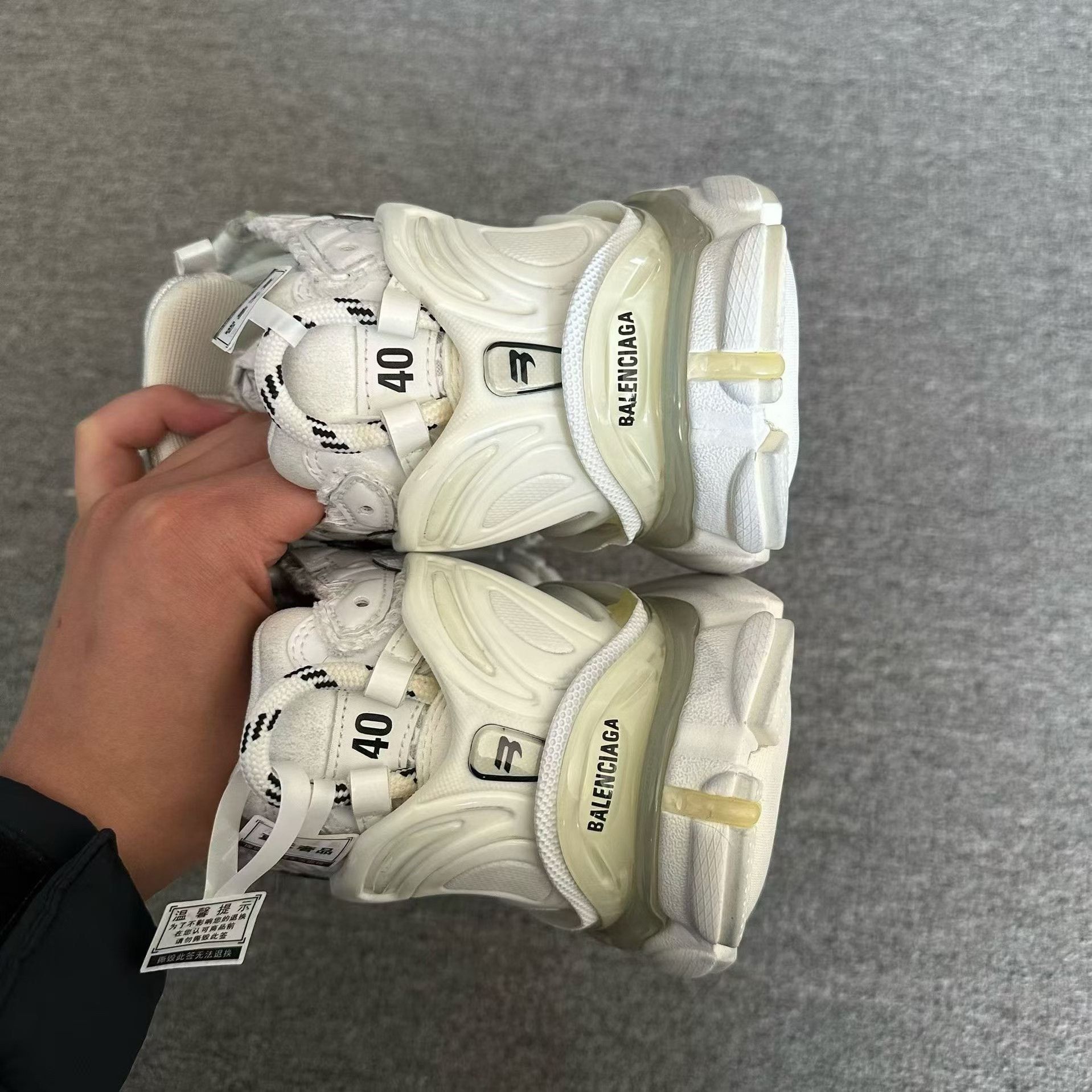 Balenciaga Balenciaga Running White Lowtop Sneakers 7 Men Size US 7 / EU 40 - 4 Thumbnail