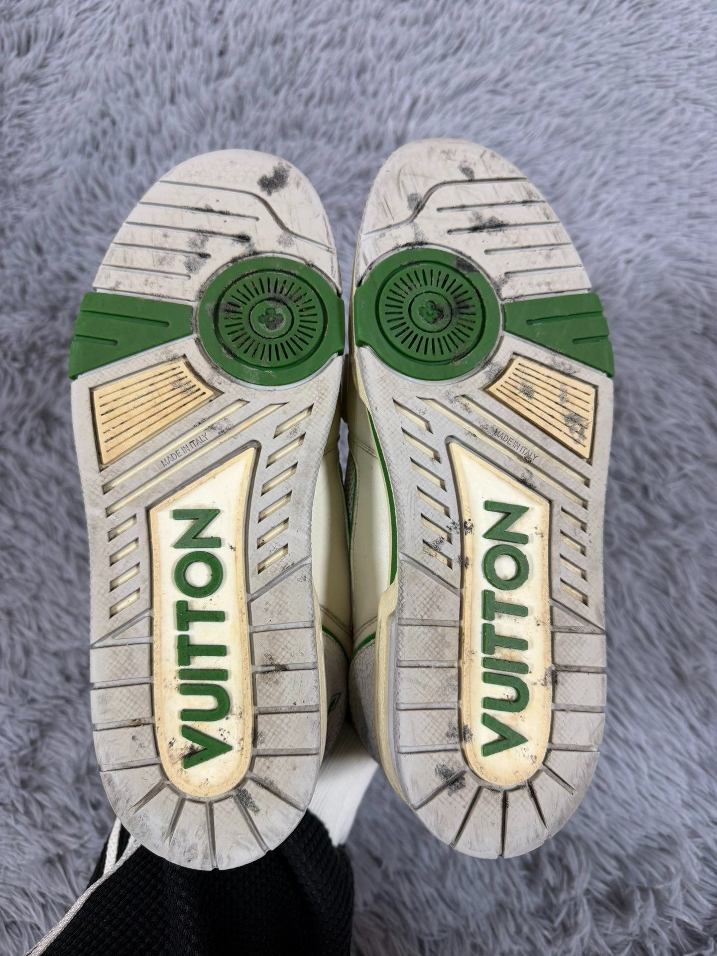 Louis Vuitton Louis Vuitton Training Green Lowtop Sneakers 6 Men Size US 6 / EU 39 - 5 Thumbnail