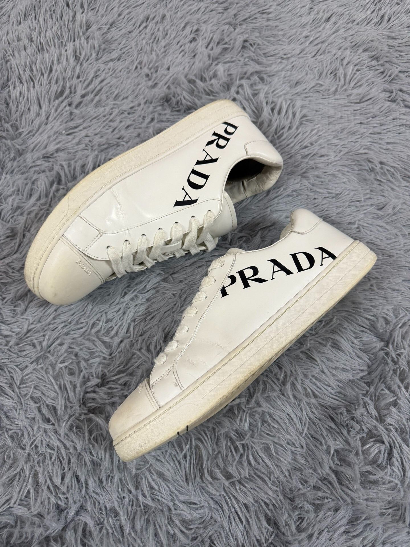 Prada Prada Retro White Lowtop Sneakers 43 Men Size US 10 / EU 43 - 2 Thumbnail