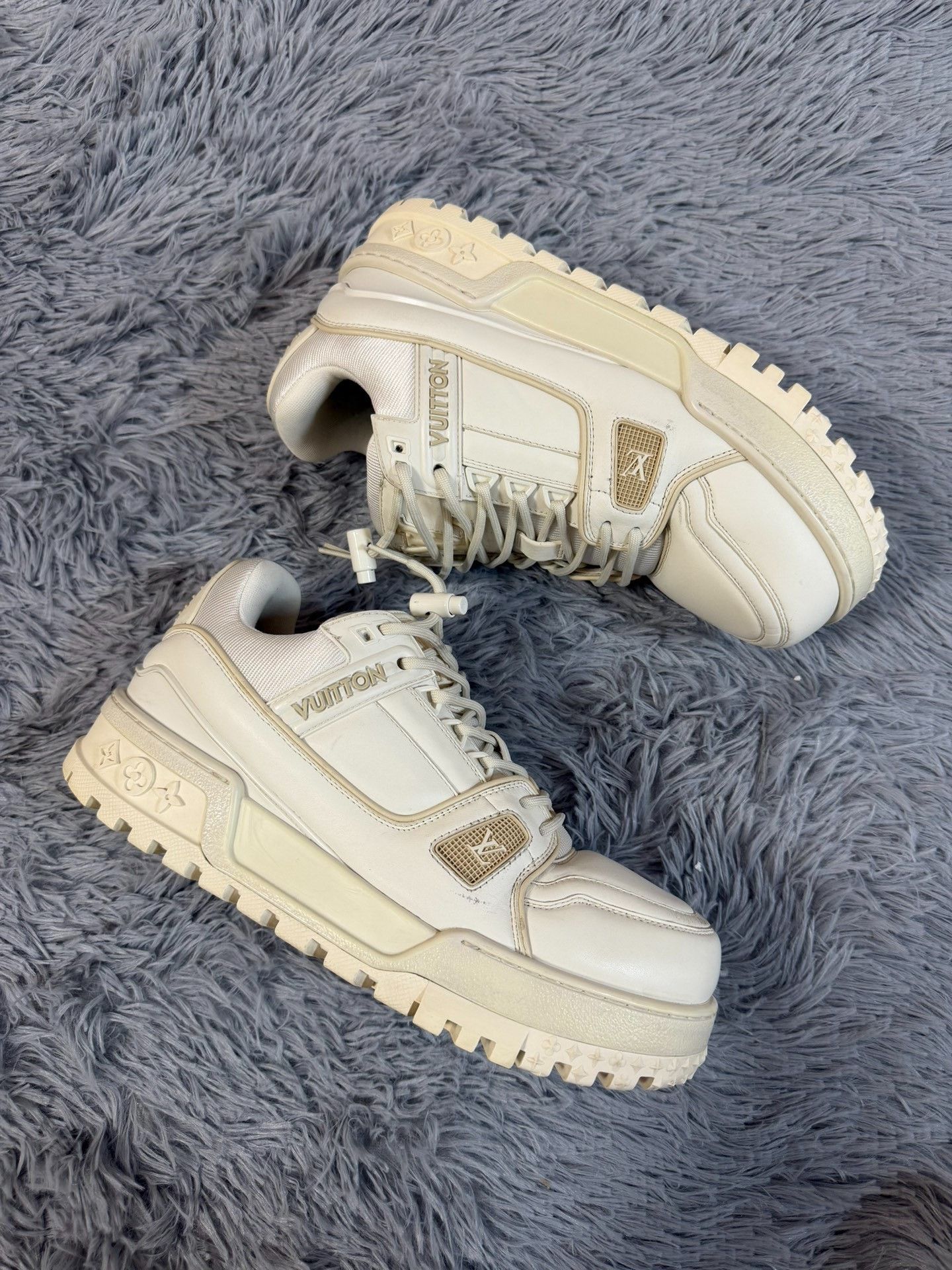 Louis Vuitton Louis Vuitton Training White Lowtop Sneakers 41 Men Size US 8.5 / EU 41-42 - 3 Thumbnail