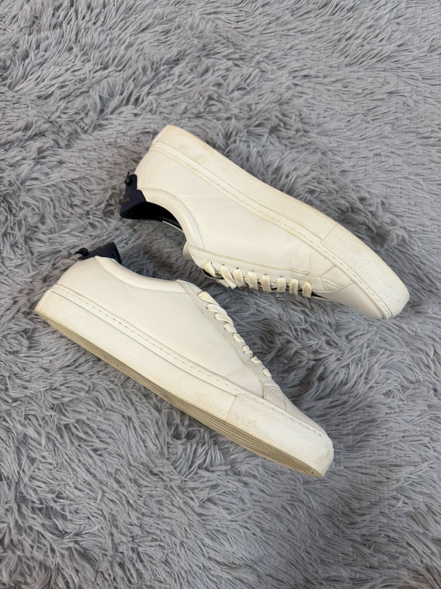 Givenchy Givenchy White Lowtop Sneakers 7.5 Men Size US 7.5 / EU 40-41 - 3 Thumbnail