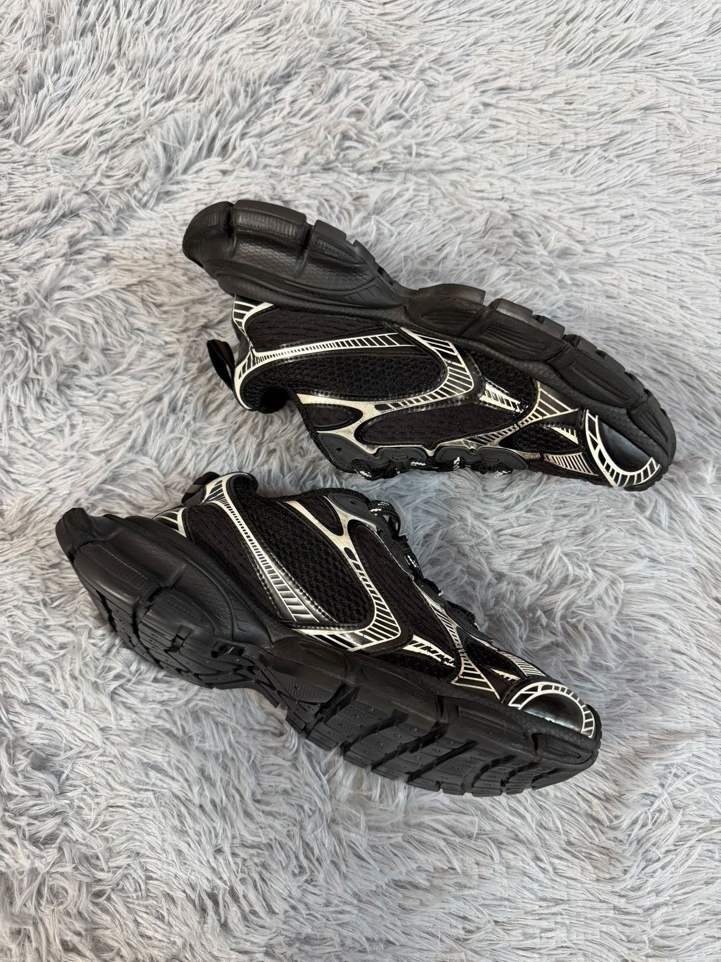 Balenciaga Balenciaga Black Lowtop Sneakers XXXL Men Size US 10 / EU 43 - 3 Thumbnail