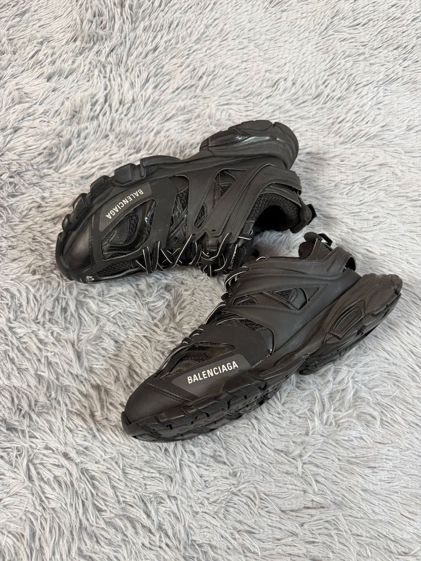 Balenciaga Balenciaga Black Lowtop Sneakers 43 Men Size US 10 / EU 43 - 2 Thumbnail