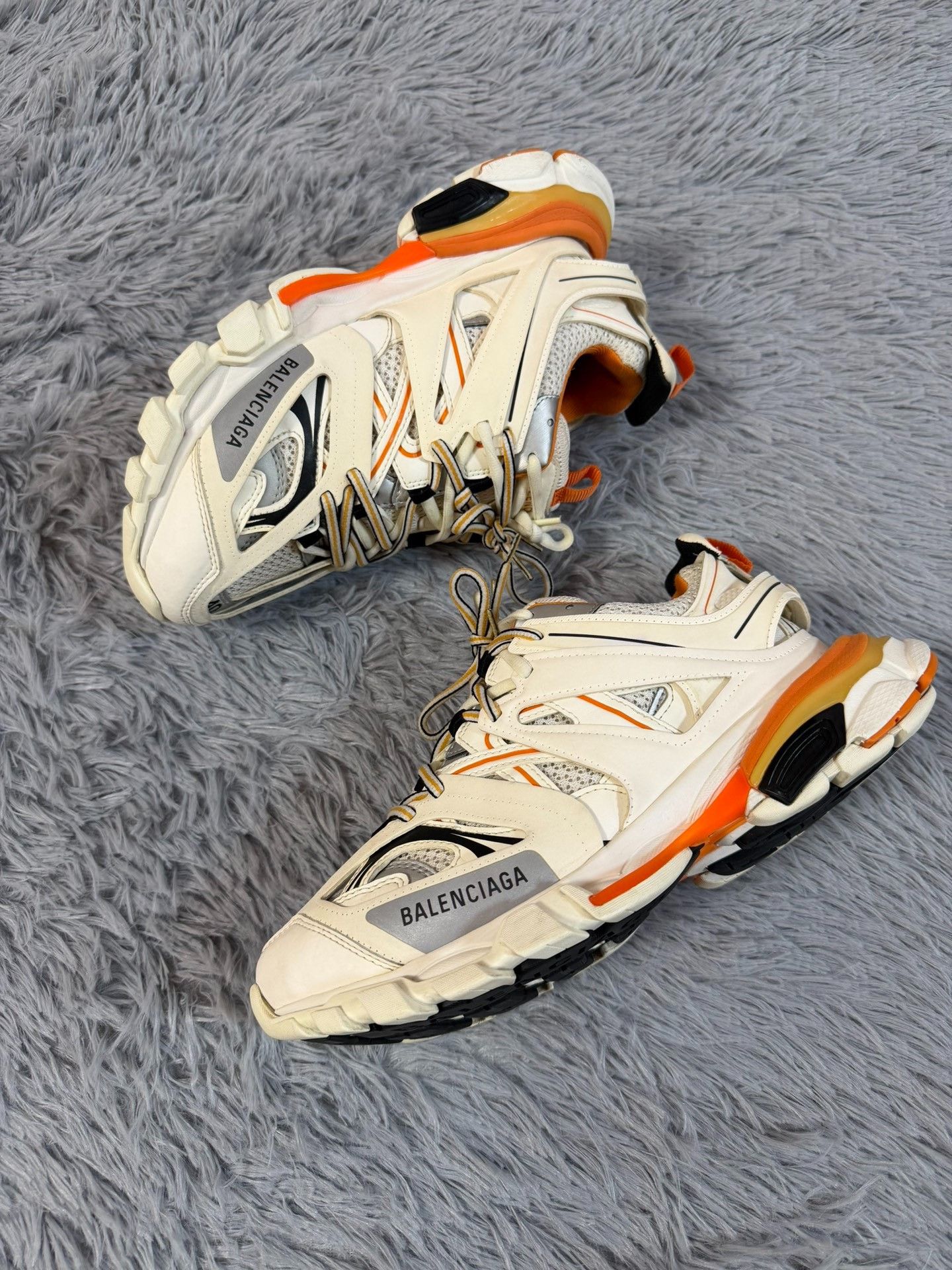 Balenciaga Balenciaga White Lowtop Sneakers 40 Men Size US 7.5 / EU 40-41 - 2 Thumbnail