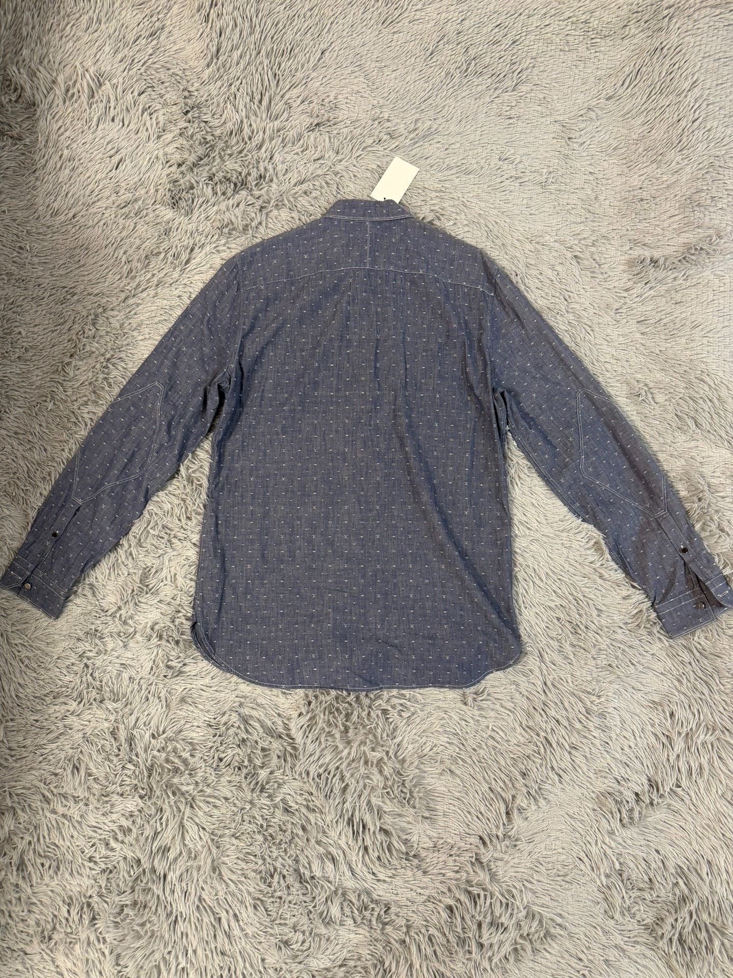 Louis Vuitton Louis Vuitton Denim Embroidered Blue Shirt l Men Size US L / EU 52-54 / 3 - 2 Thumbnail