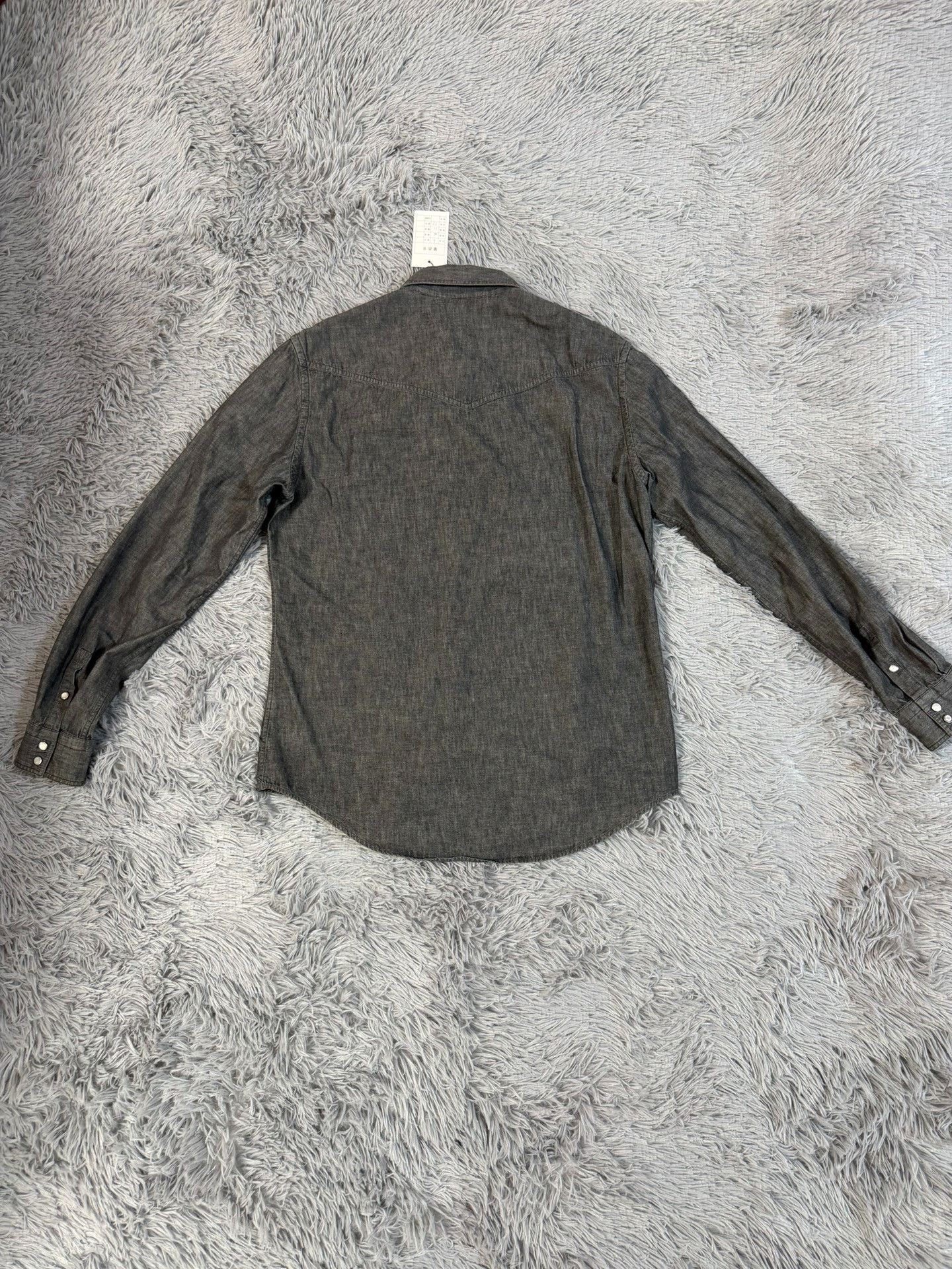 Louis Vuitton Louis Vuitton Denim Gray Shirt L Men Size US L / EU 52-54 / 3 - 2 Thumbnail