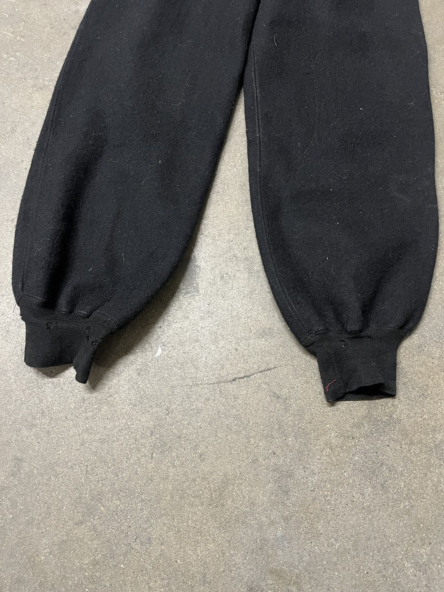 Vintage × Woolrich Woolen Mills Vintage 1950s Black Wool Pants Size 27 Size US 27 - 2 Thumbnail
