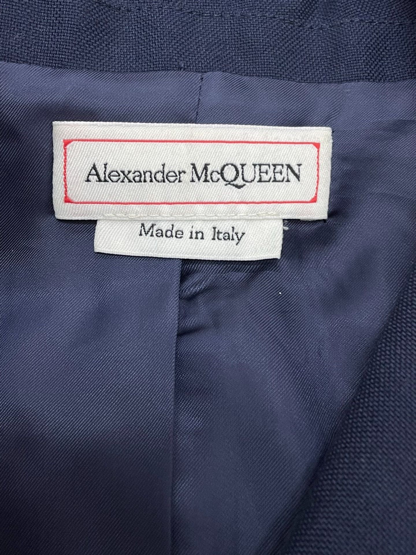 Alexander McQueen Alexander McQueen Dark Blue Embroidered Blazer Size US M / EU 48-50 / 2 - 4 Thumbnail